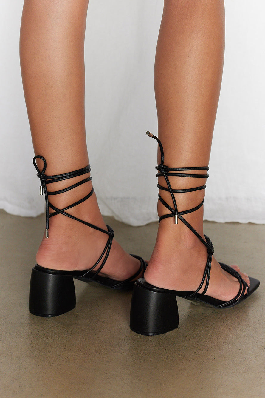 THERAPY Patti Heels Black-Seaa Fashion