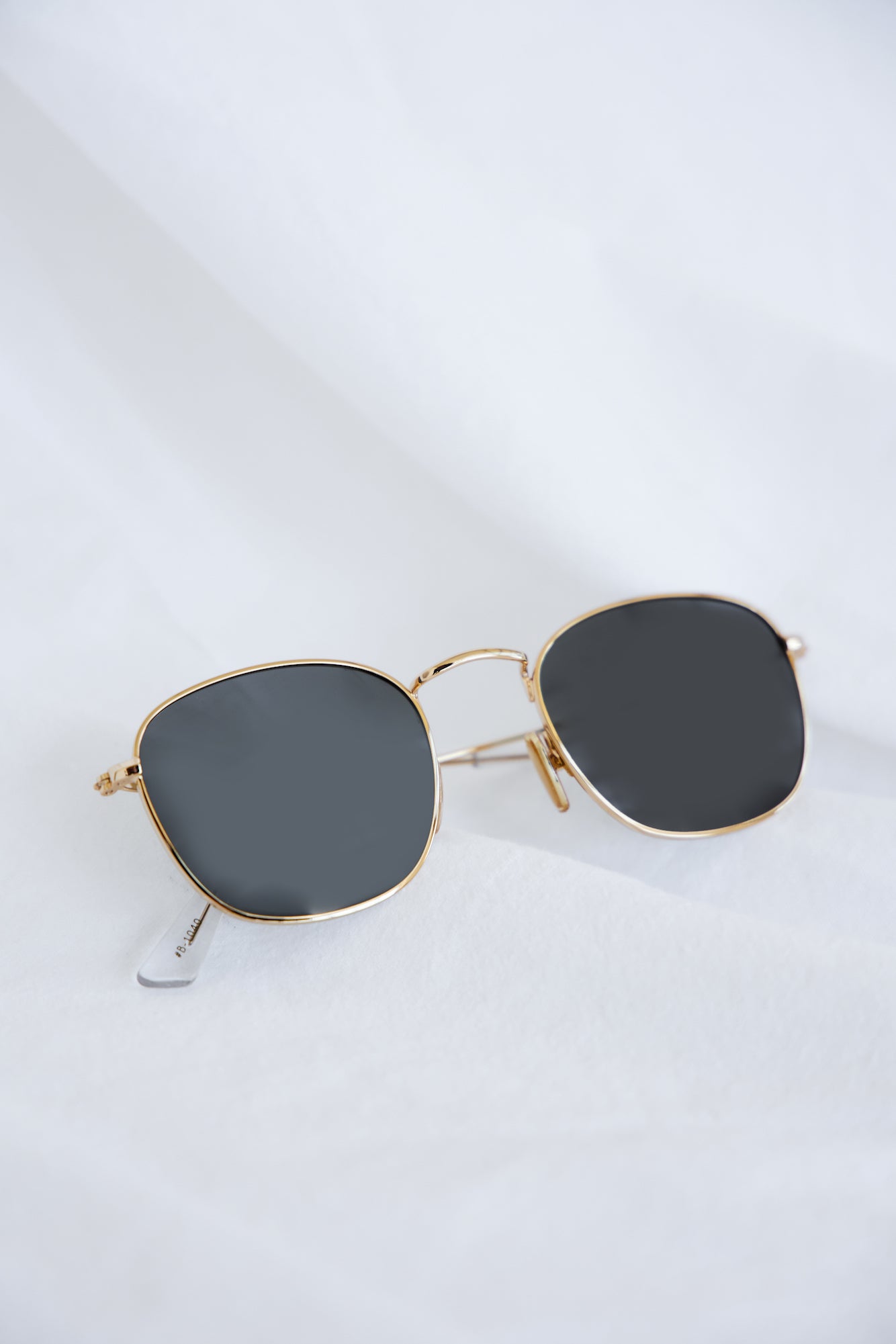 BANBÉ The Turlington Sunglasses Gold Smoke-Seaa Fashion