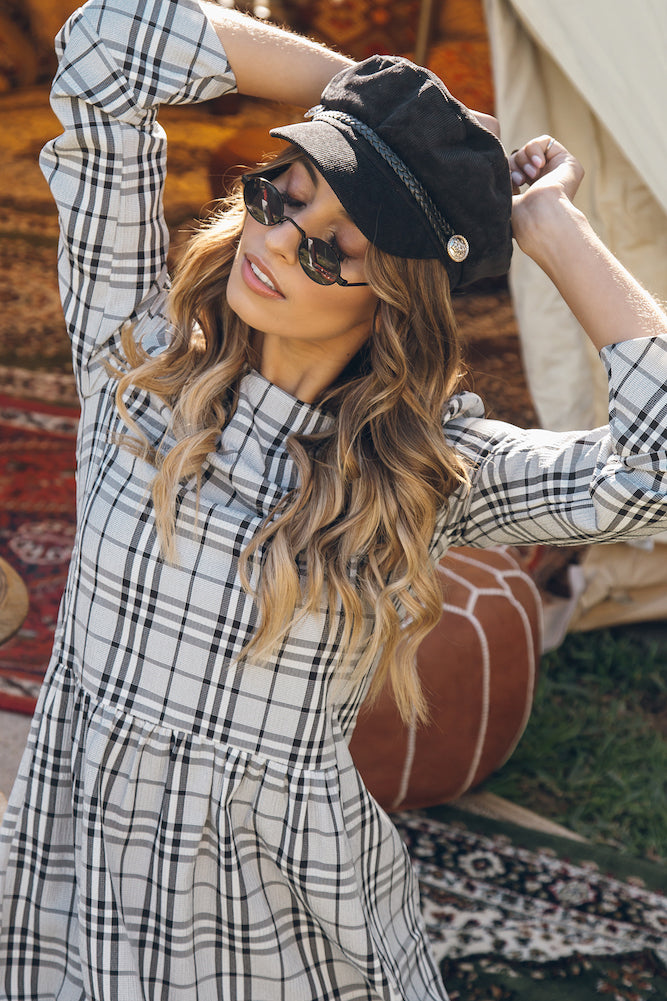 Helios Sunglasses Black-Seaa Fashion