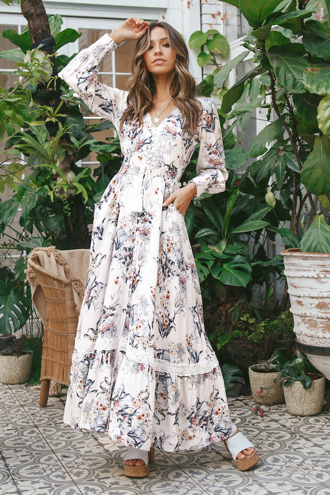 Renaissance Fair Maxi Dress White-Seaa Fashion