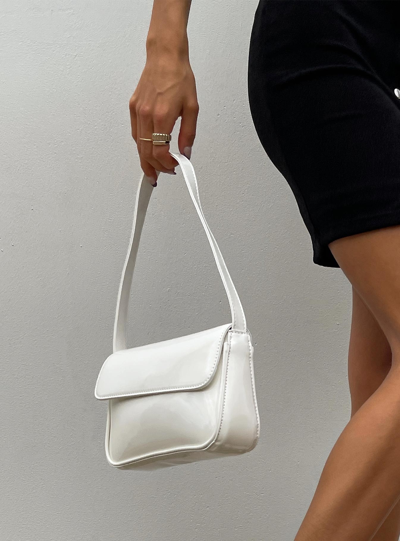 Caplan Bag White-Vipp Girl