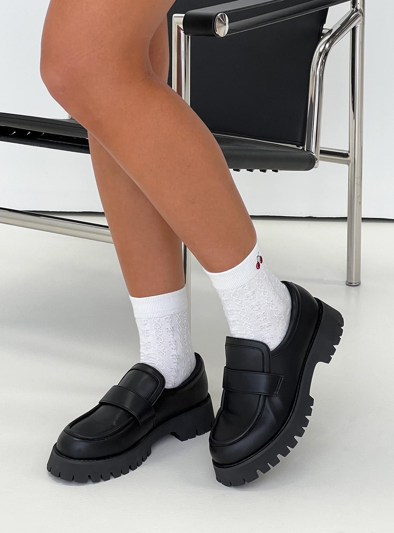 Kenna Loafers Black-Vipp Girl