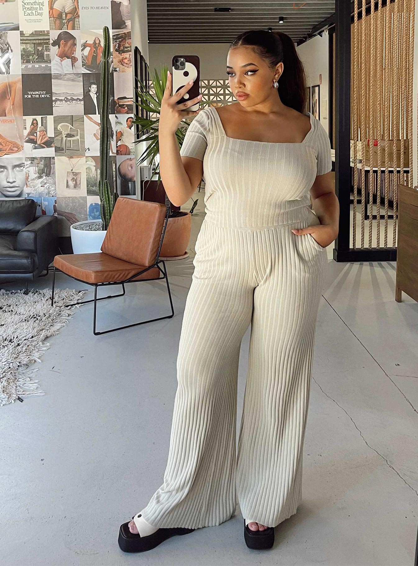 Katie Set Beige Curve-Vipp Girl