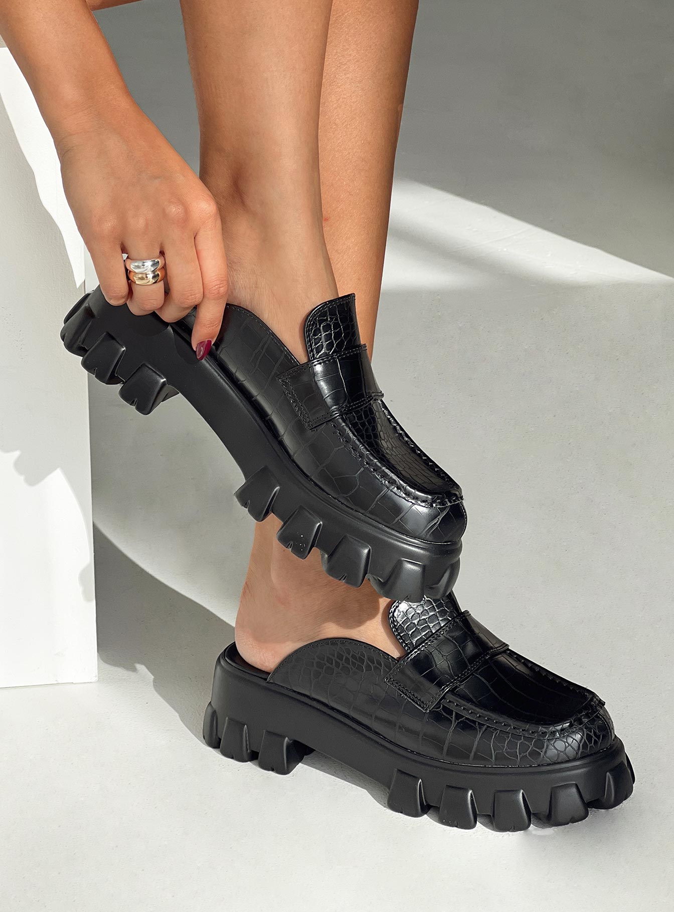 But U Mules Black Croc-Vipp Girl