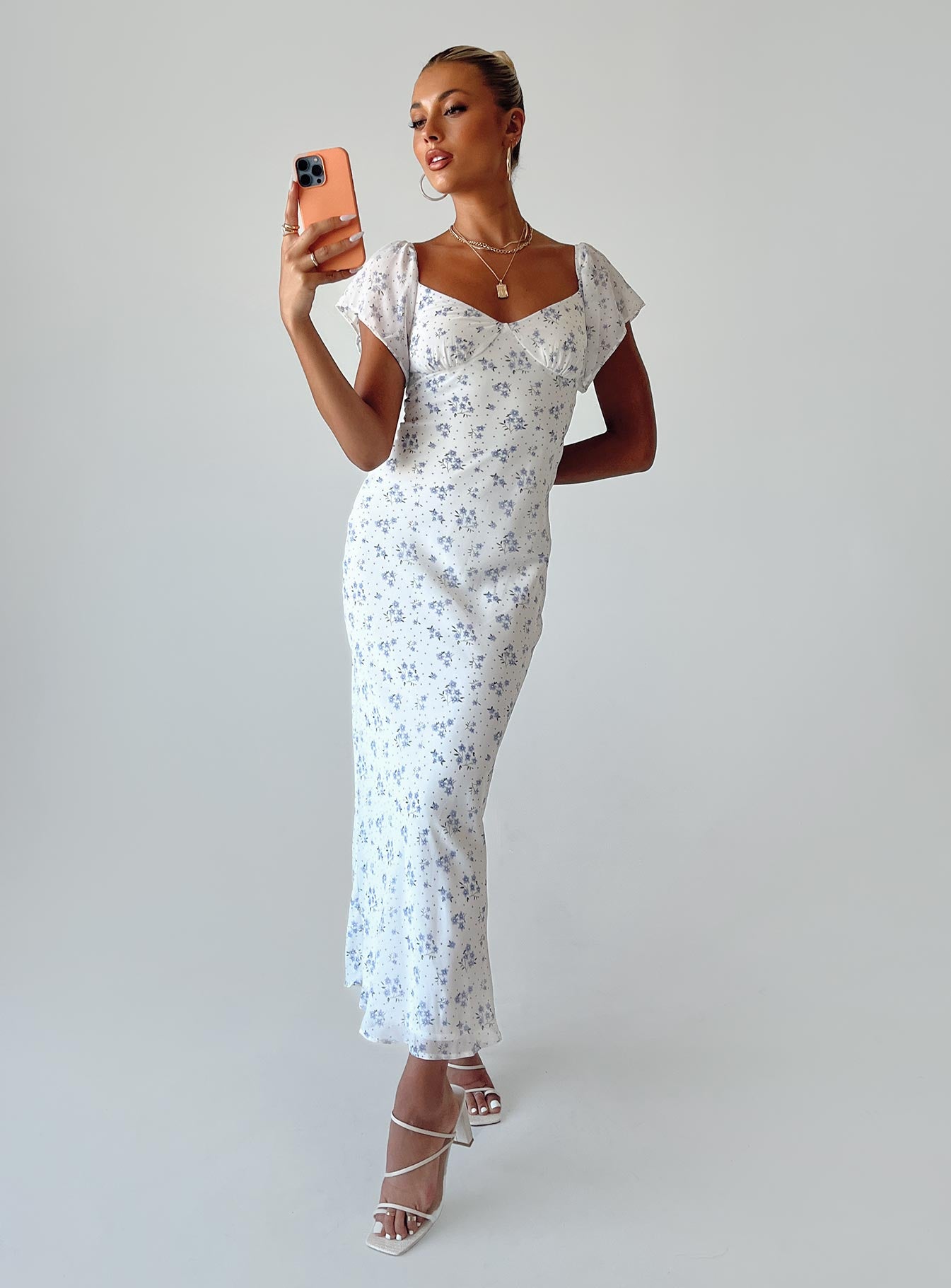 Hera Maxi Dress White Floral-Vipp Girl