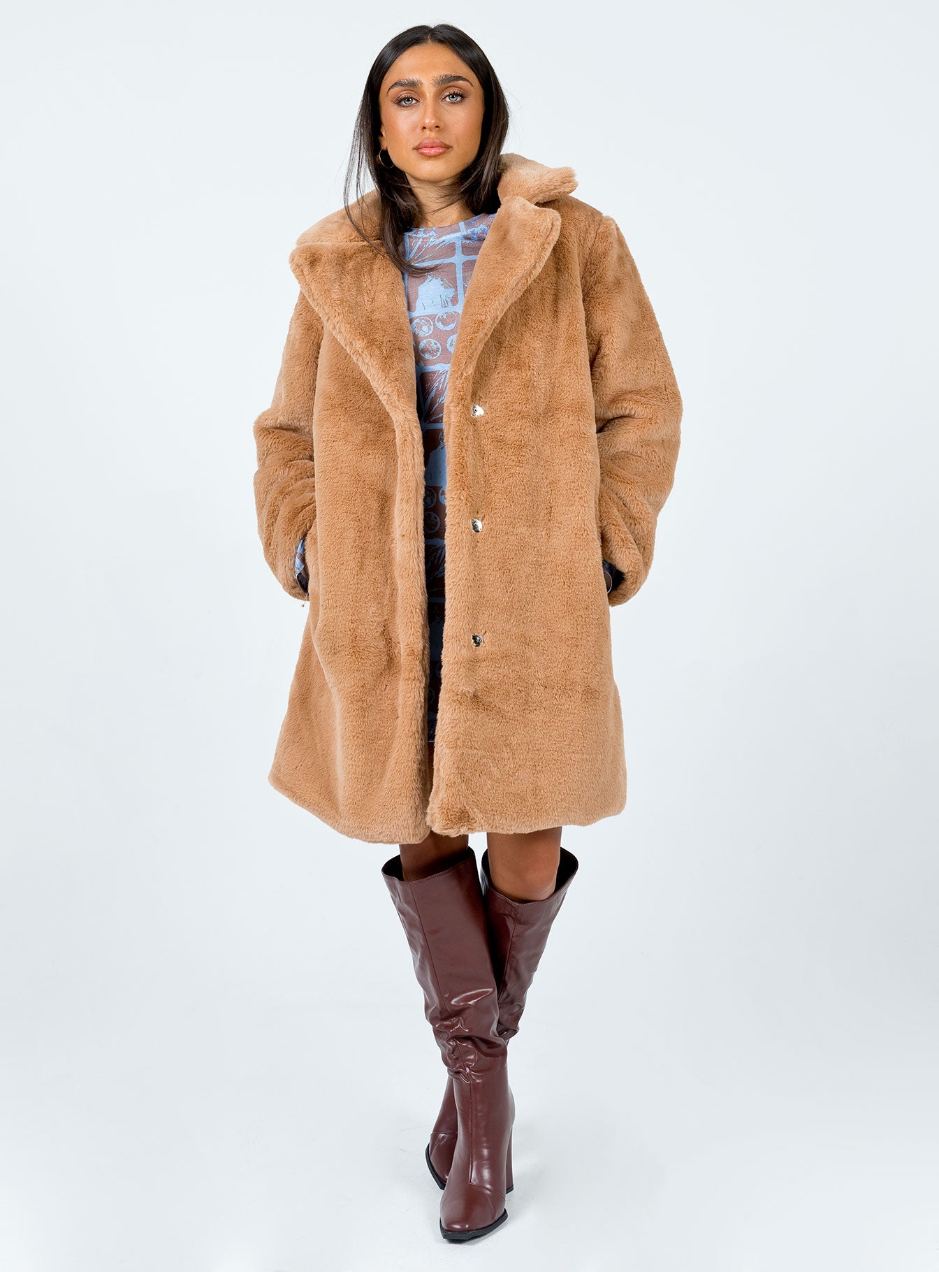 Nicha Coat Beige-Vipp Girl