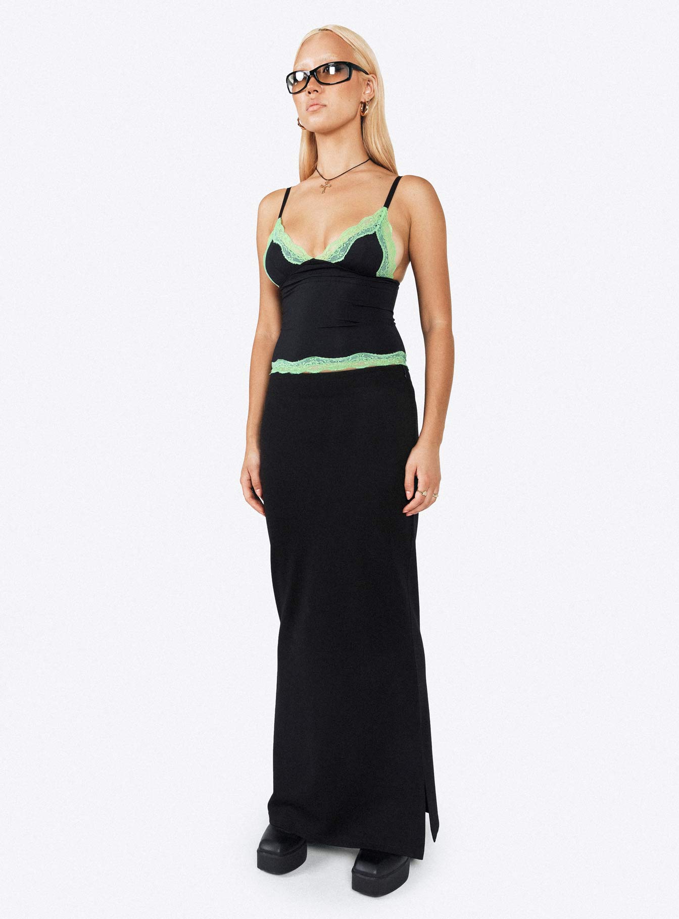 Dos Fitted Cami Top Black-Vipp Girl