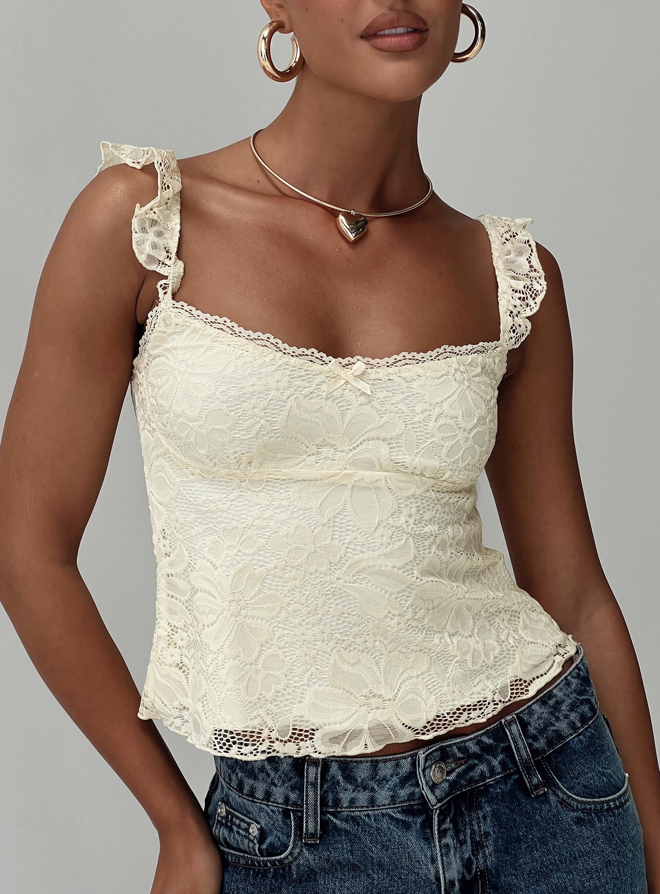 Madaleine Lace Top Cream-Vipp Girl