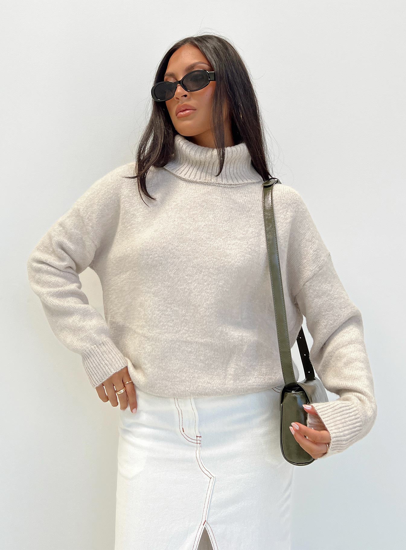 Oswin Turtleneck Sweater Oatmeal-Vipp Girl