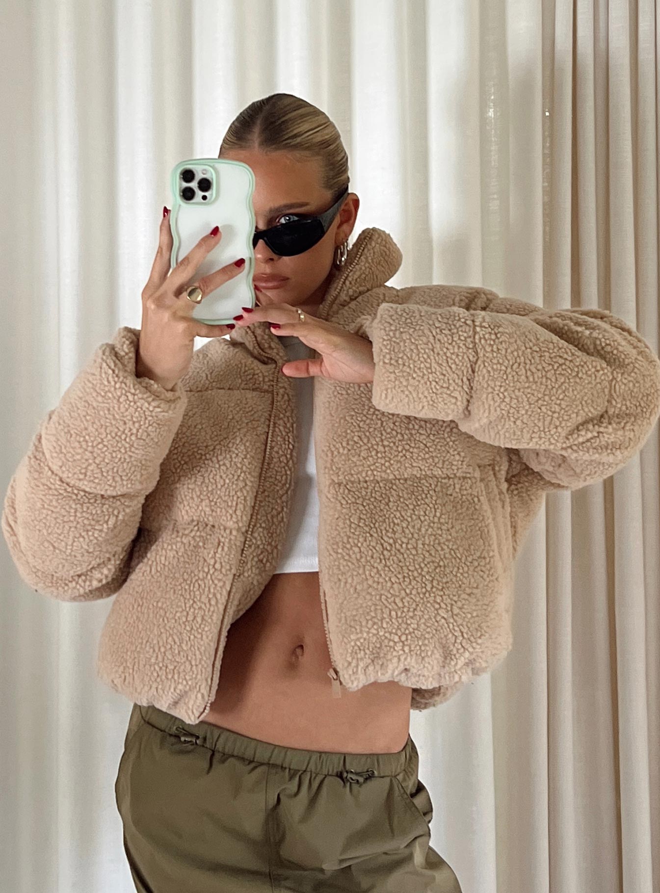 Bennie Teddy Puffer Jacket Beige-Vipp Girl