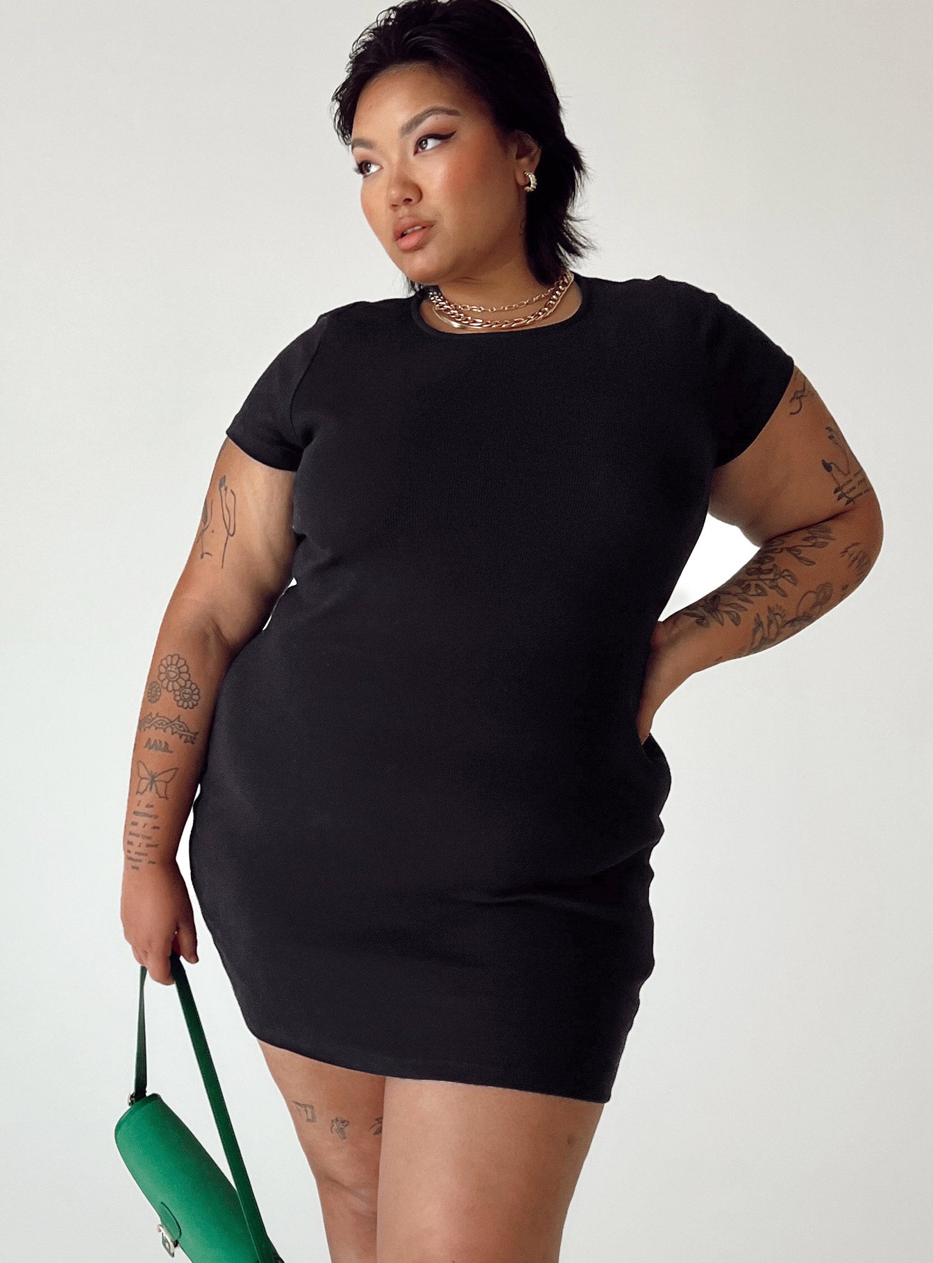 Classic Mini Dress Black Curve-Vipp Girl
