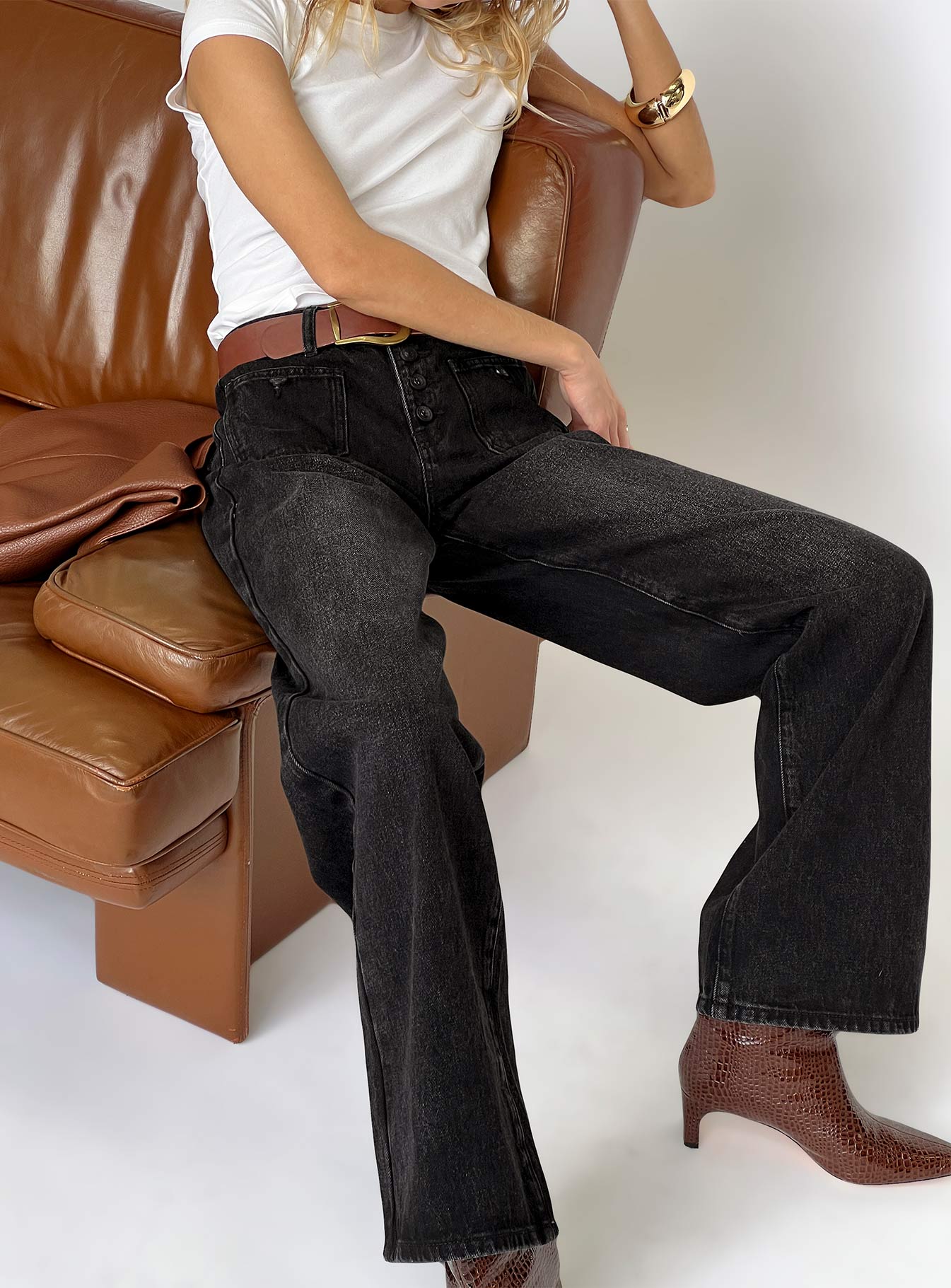 Carianne Low Rise Wide Leg Jeans Washed Black-Vipp Girl