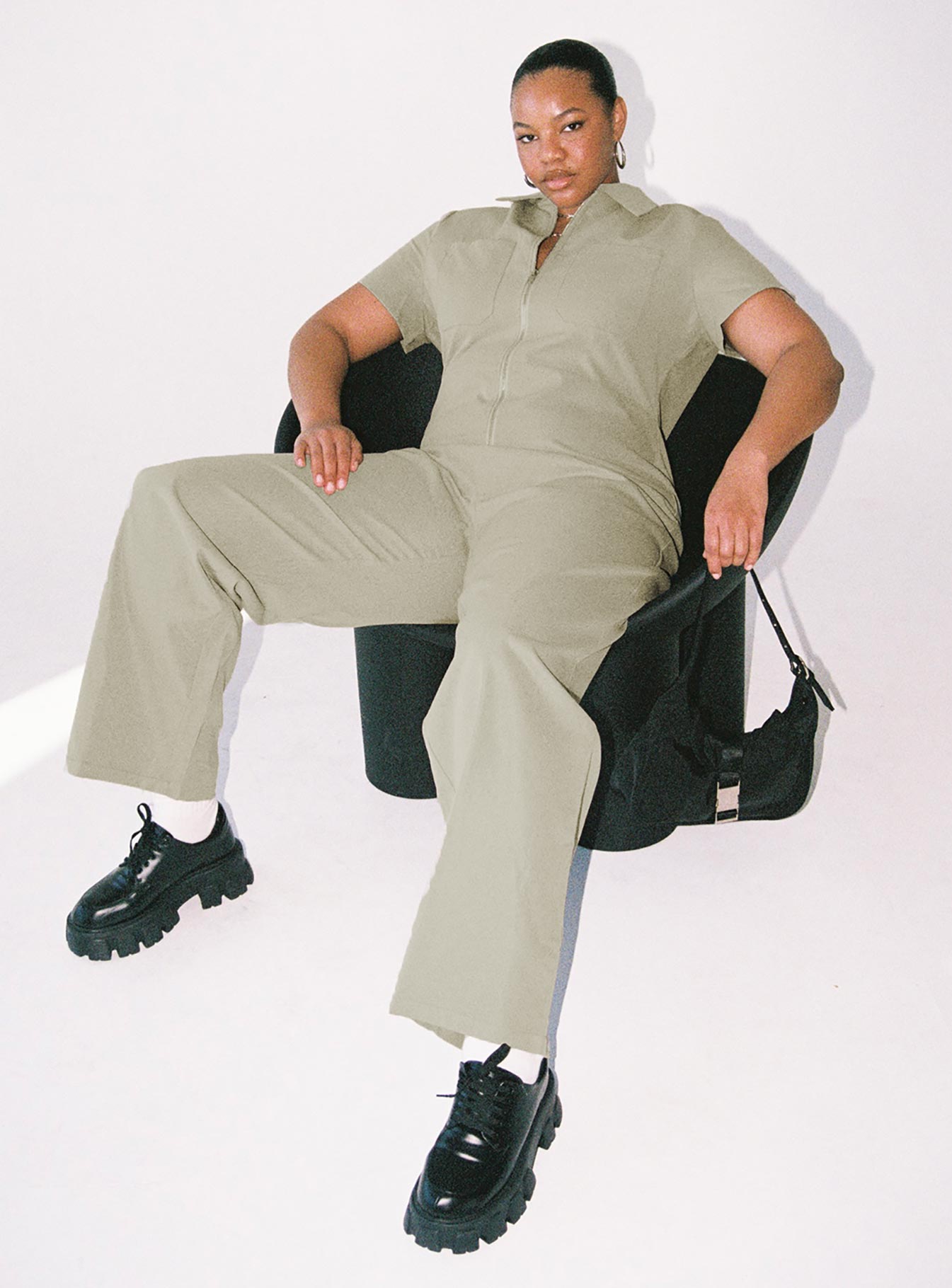 Loretta Jumpsuit Khaki Curve-Vipp Girl