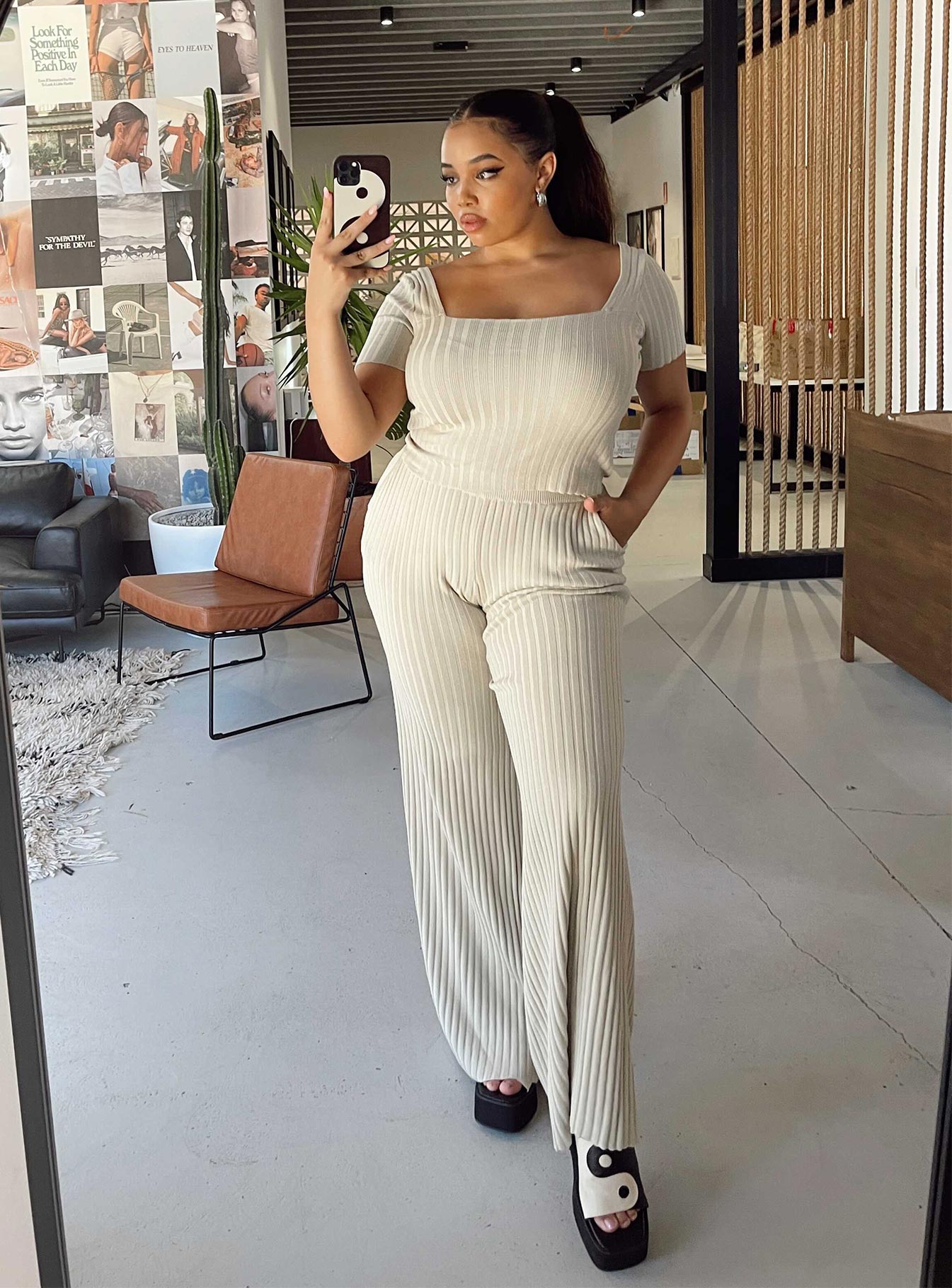 Katie Set Beige Curve-Vipp Girl