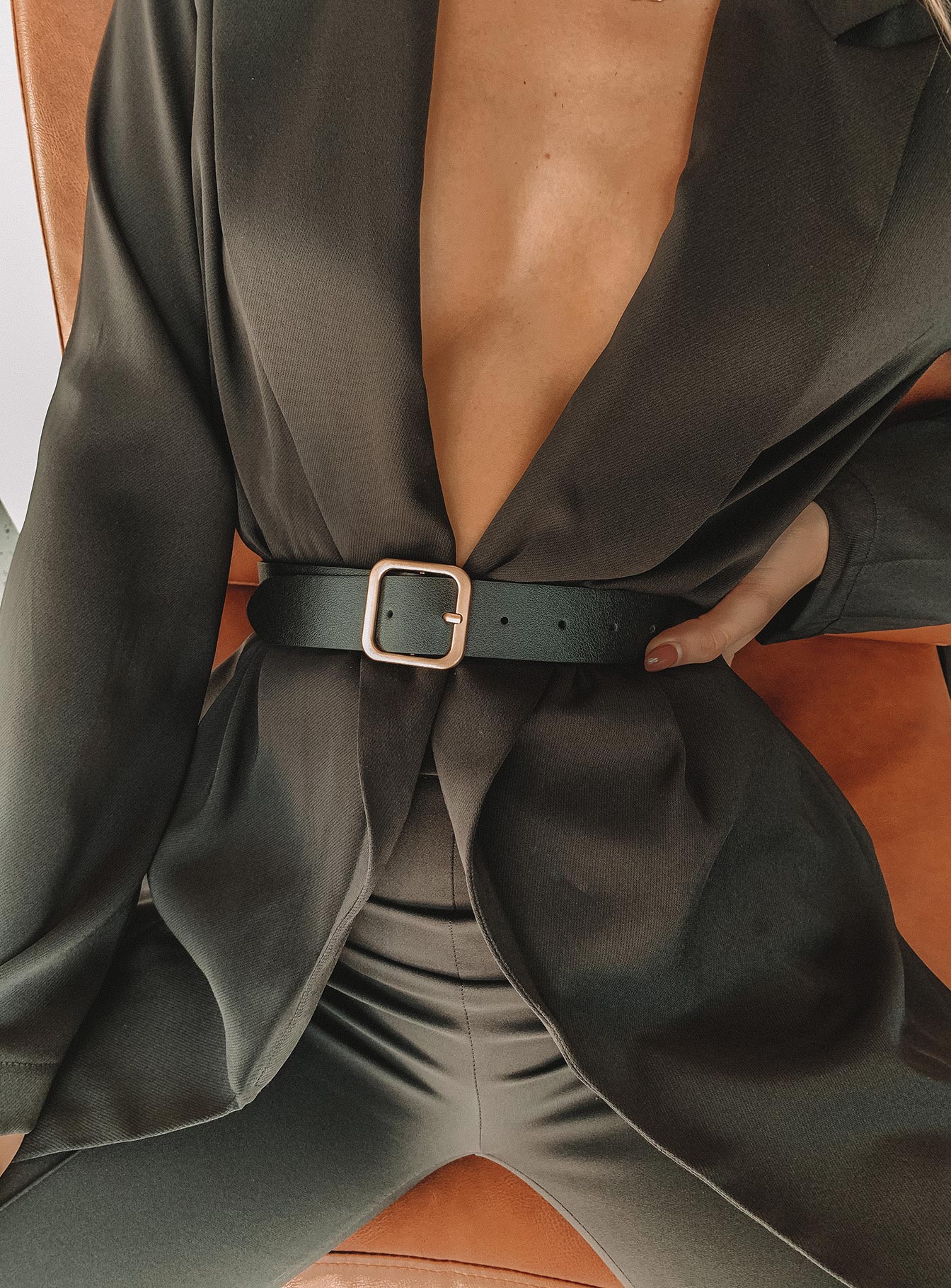 Boyish Belt-Vipp Girl