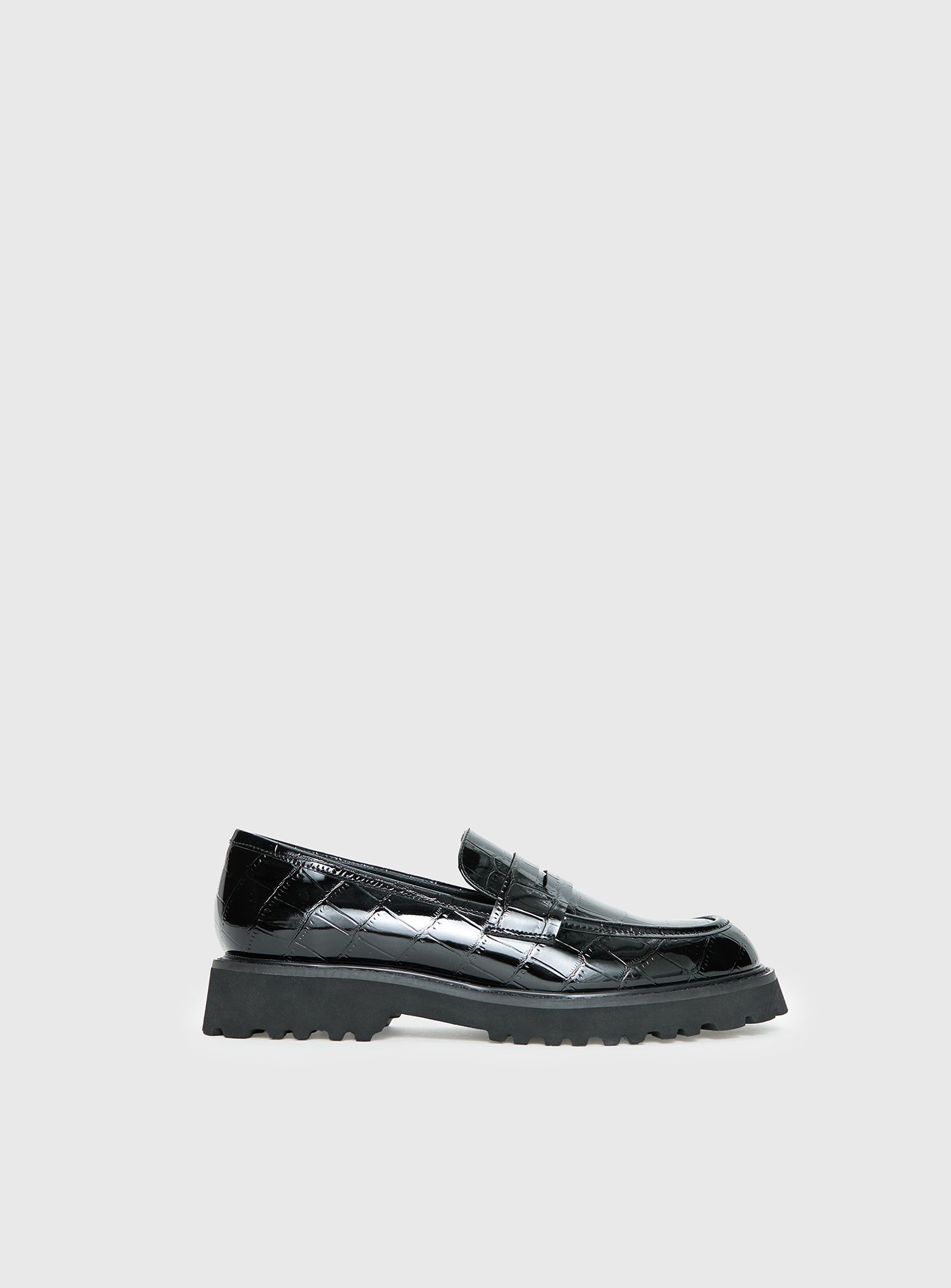 Face The Wind Faux Leather Loafers Black-Vipp Girl