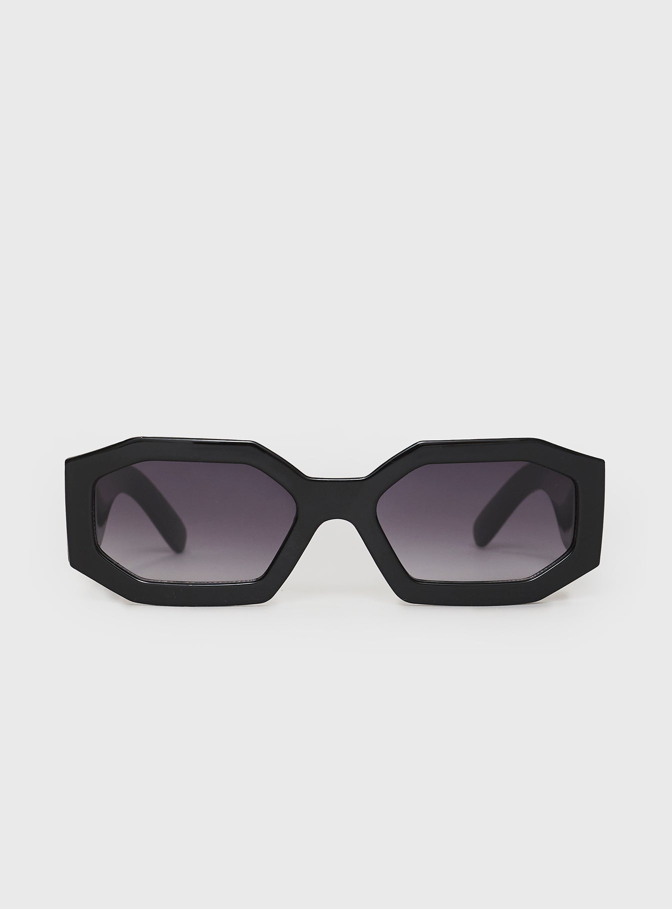 Memphas Sunglasses Black-Vipp Girl