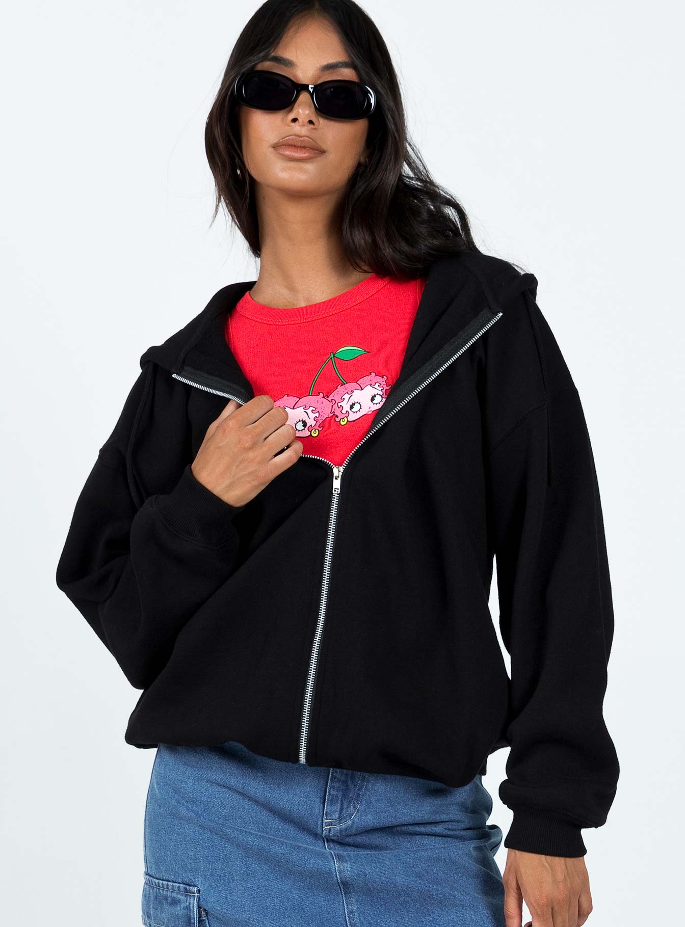 Calder Zip Hoodie Black-Vipp Girl