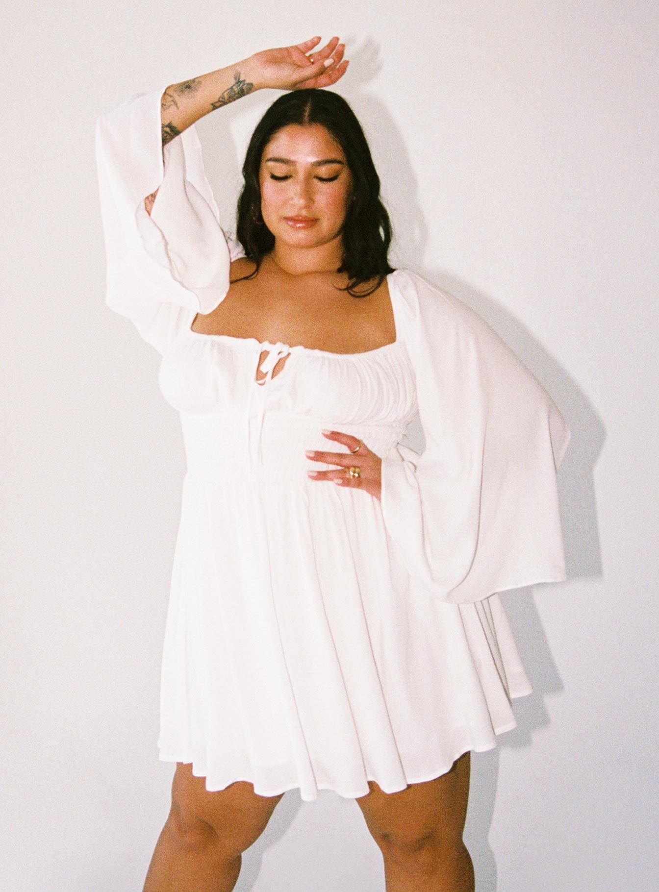 Halle Mini Dress White Curve-Vipp Girl