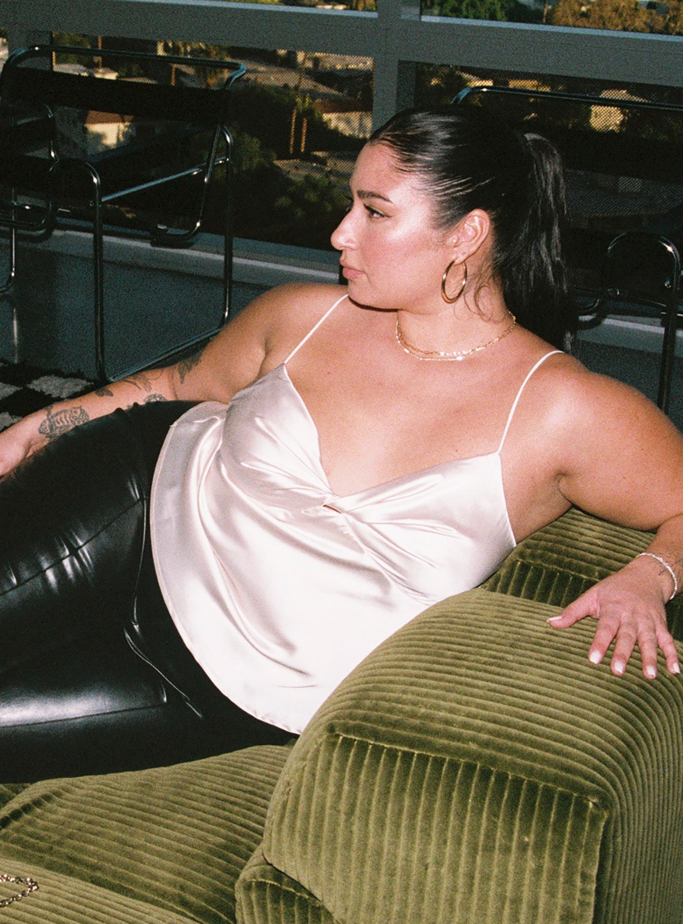 Keegan Top Champagne Curve-Vipp Girl