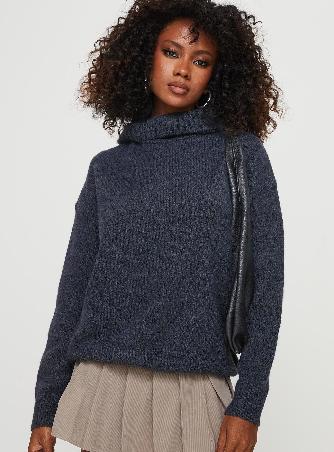 Oswin Turtleneck Sweater Navy-Vipp Girl