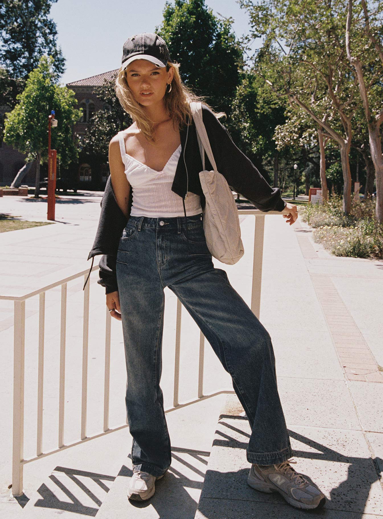 Betley High Rise Wide Leg Jeans Vintage Wash Denim-Vipp Girl