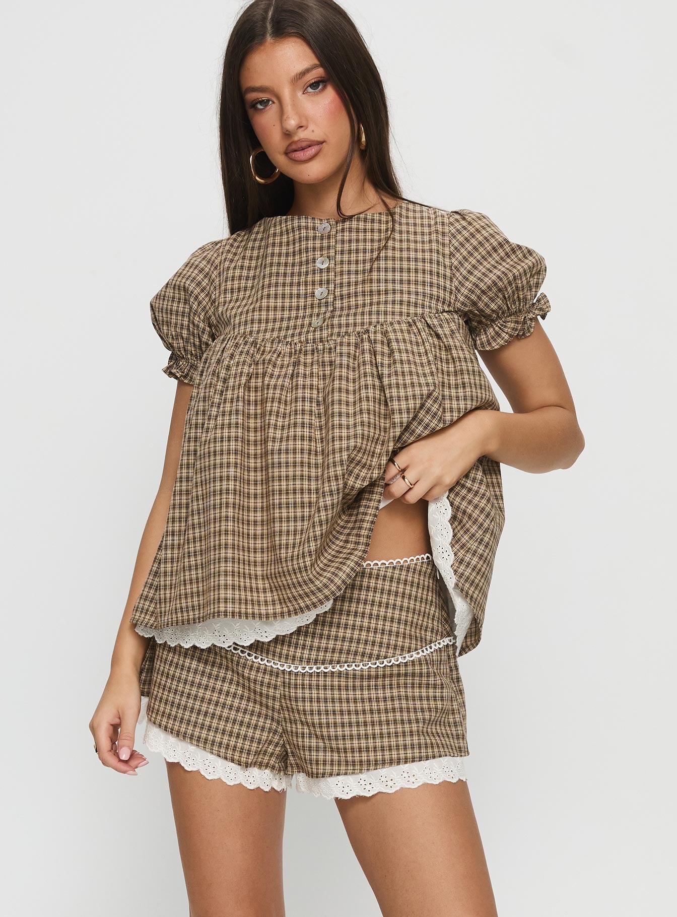Chandelier Mini Lace Trim Shorts Brown Check-Vipp Girl