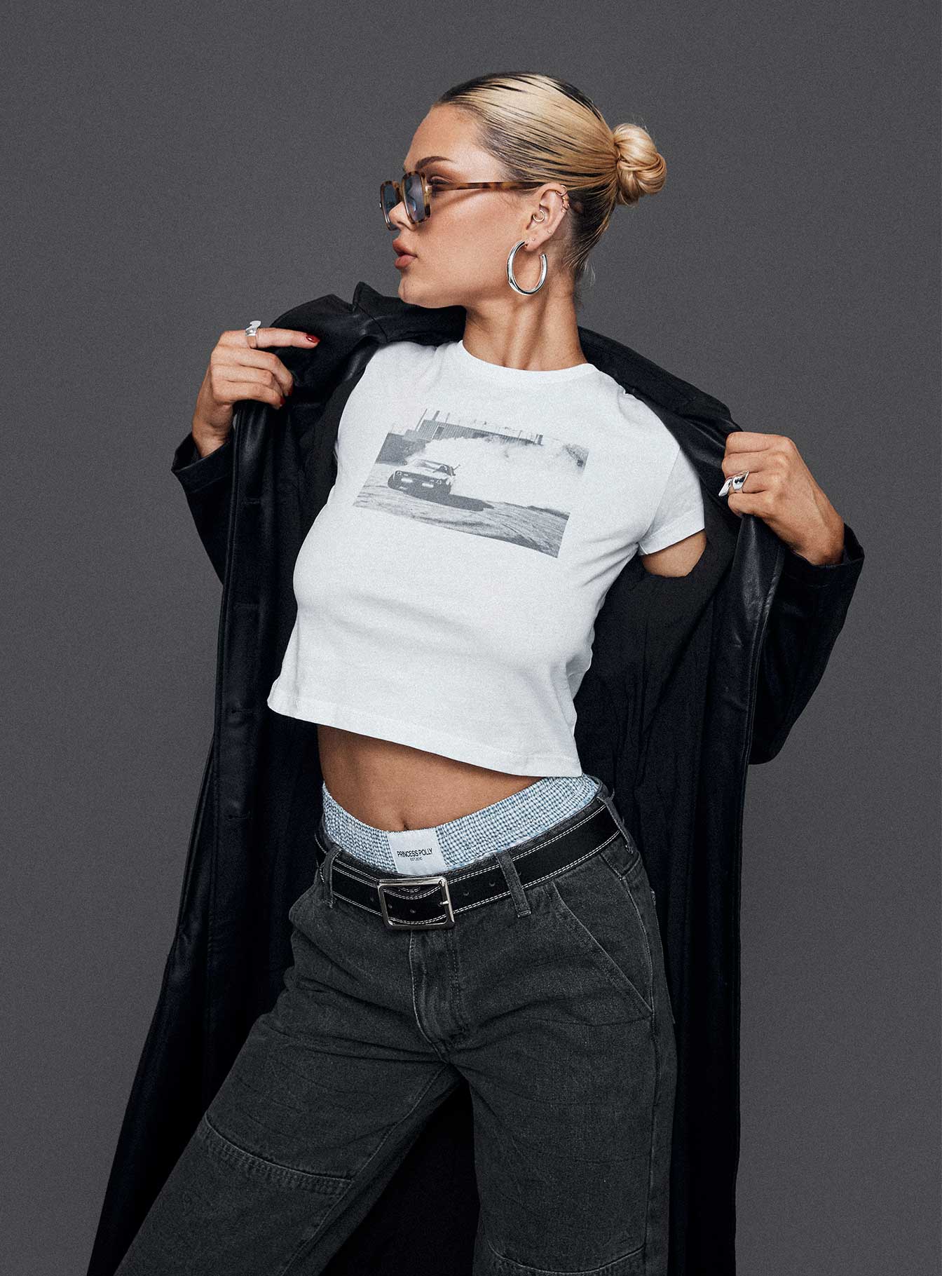 Drifter Graphic Tee White-Vipp Girl