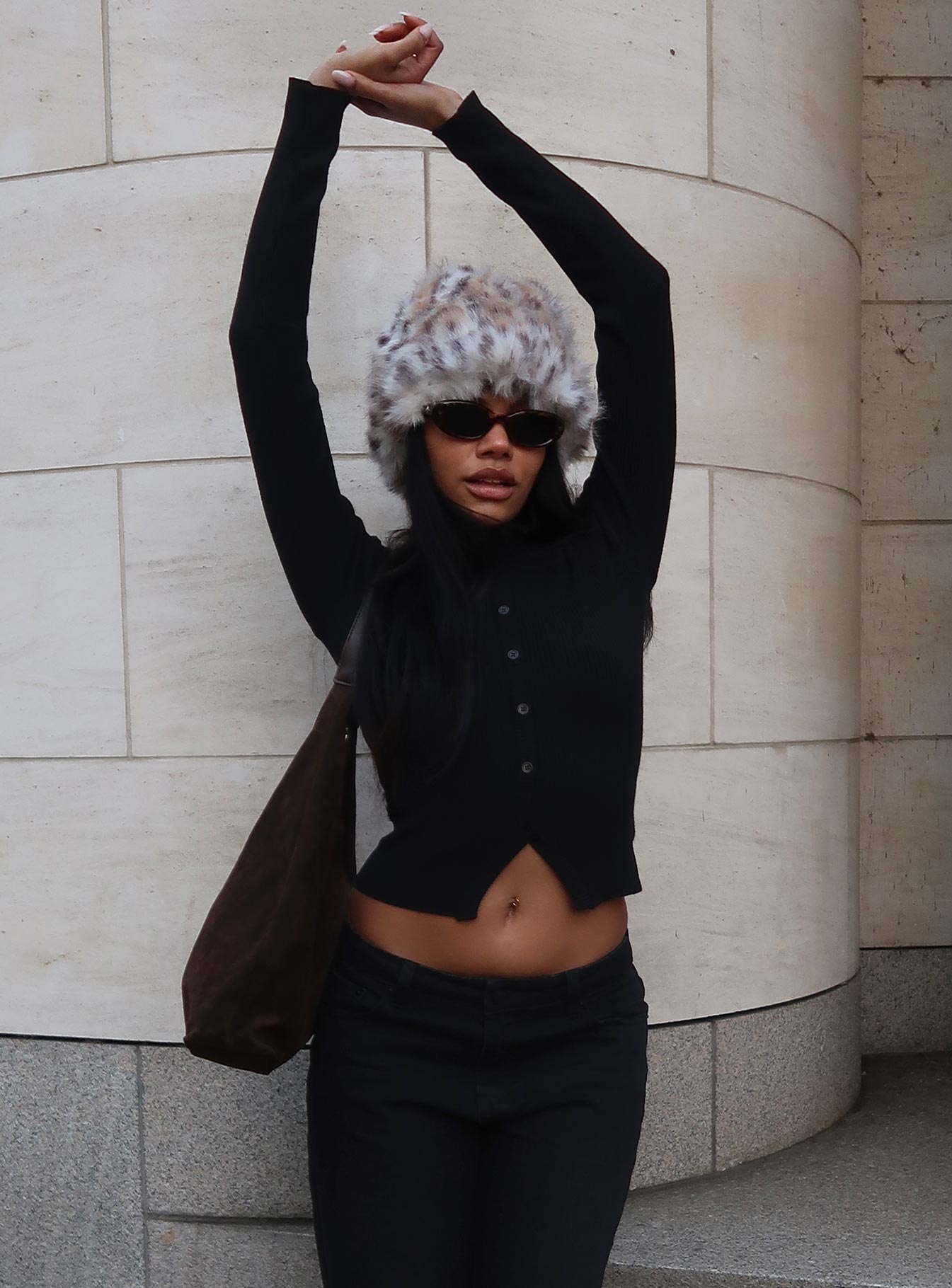 Head In The Clouds Cardigan Onyx-Vipp Girl