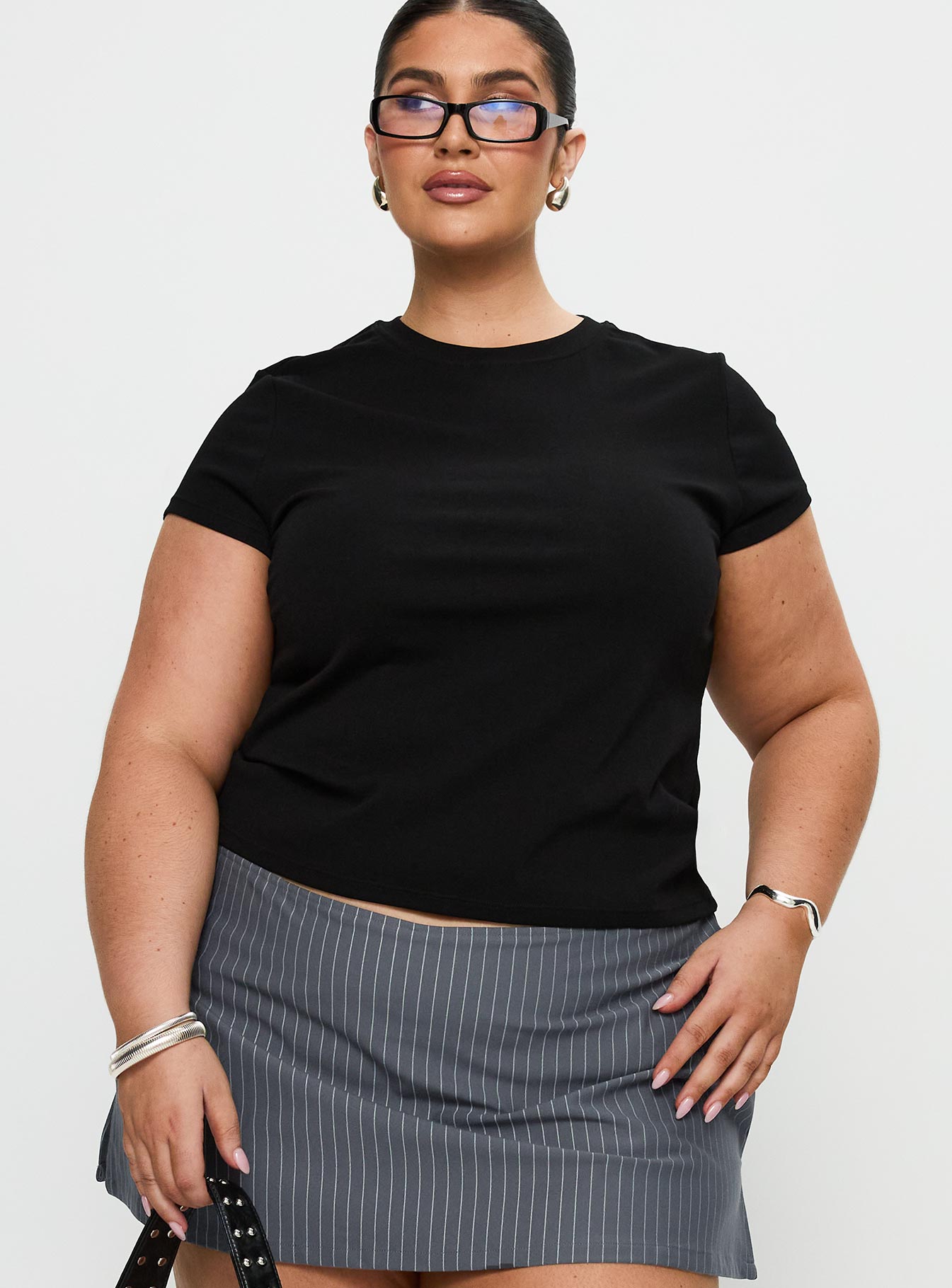 Prestige Longline Baby Tee Black Curve-Vipp Girl