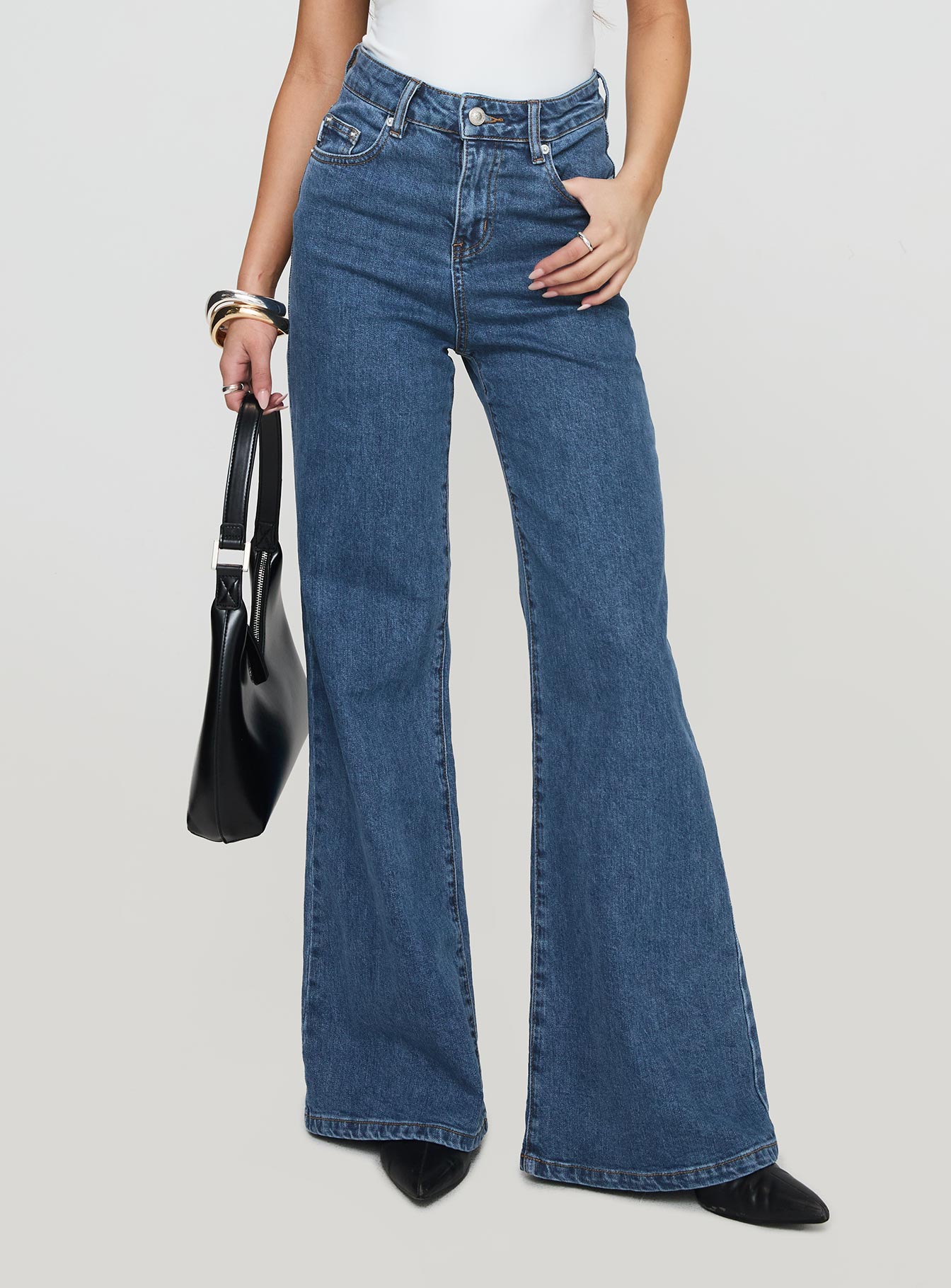 Lucille High Rise Flared Jeans Mid Wash-Vipp Girl