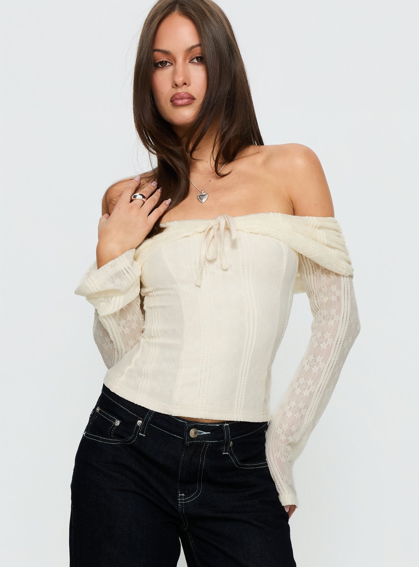 Colettie Long Sleeve Top Cream-Vipp Girl