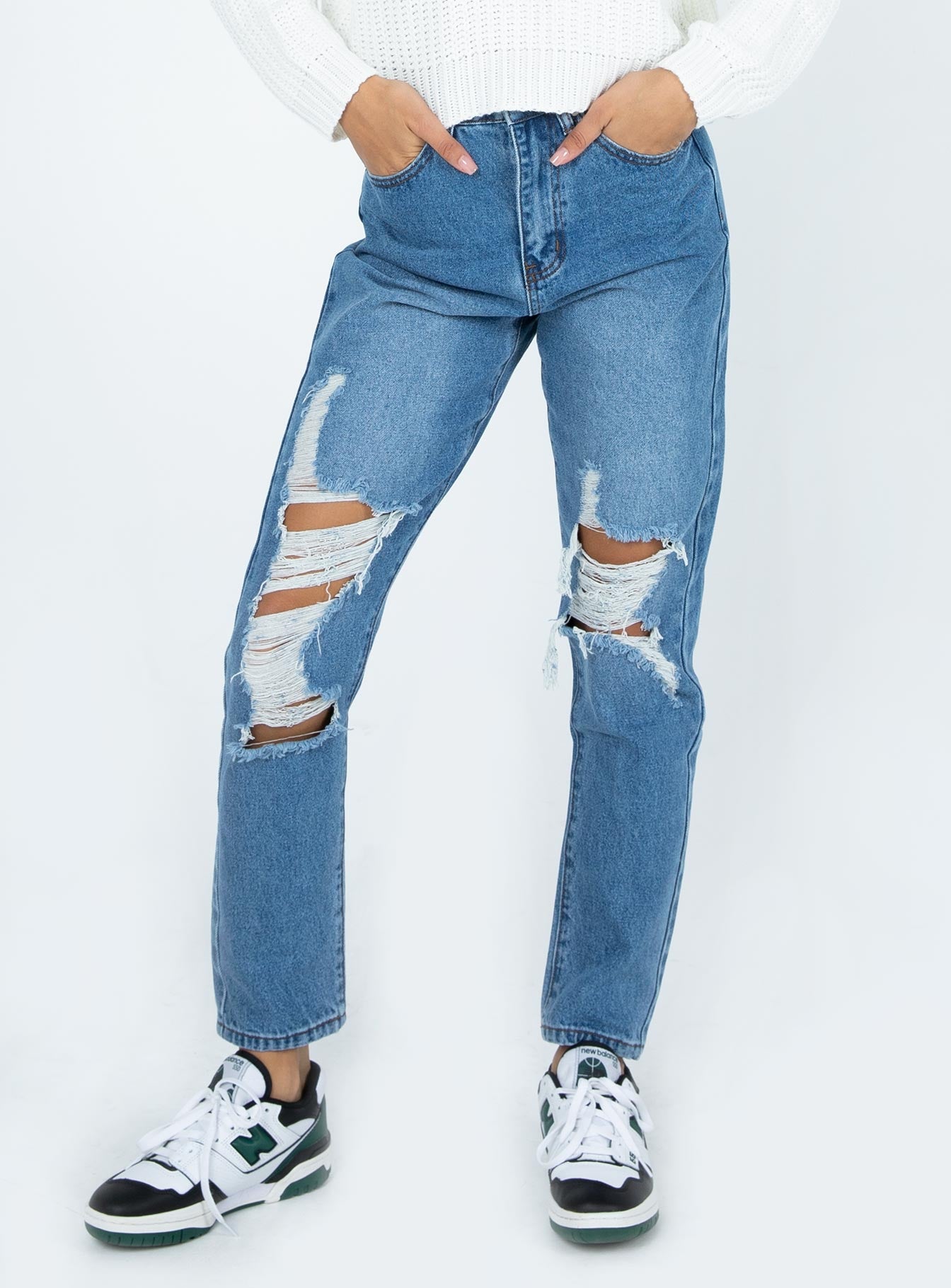 Damion Ripped Mom Denim Jeans-Vipp Girl