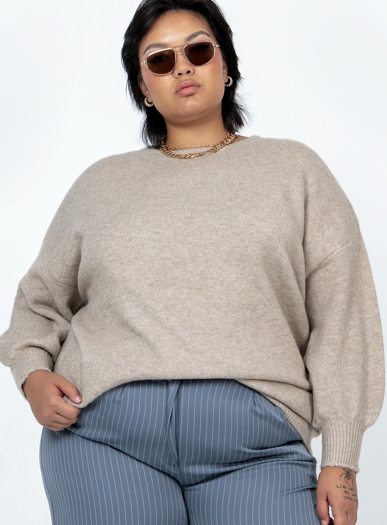 Ryanna Sweater Beige Curve-Vipp Girl