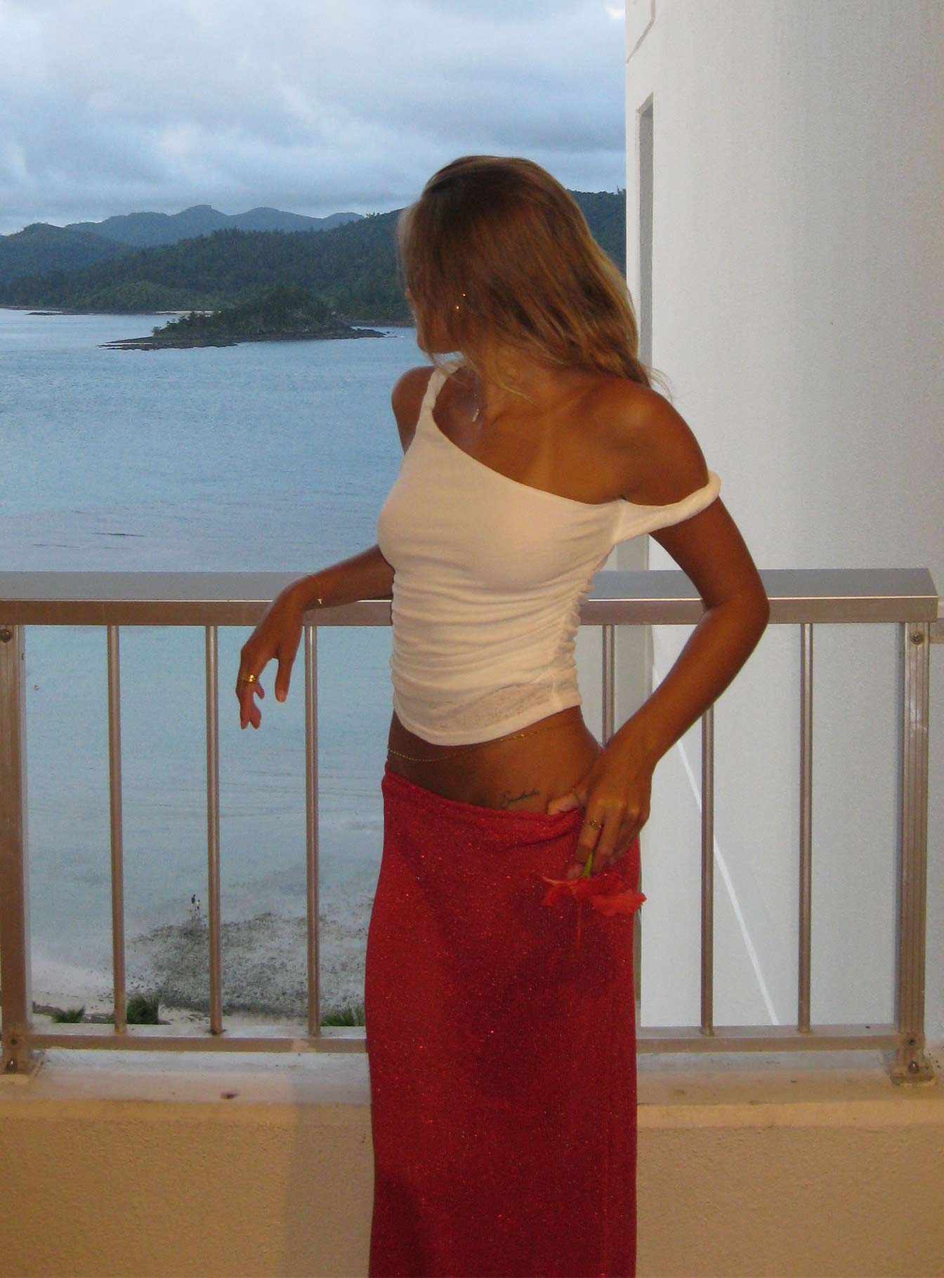 Messenger One Shoulder Top White-Vipp Girl