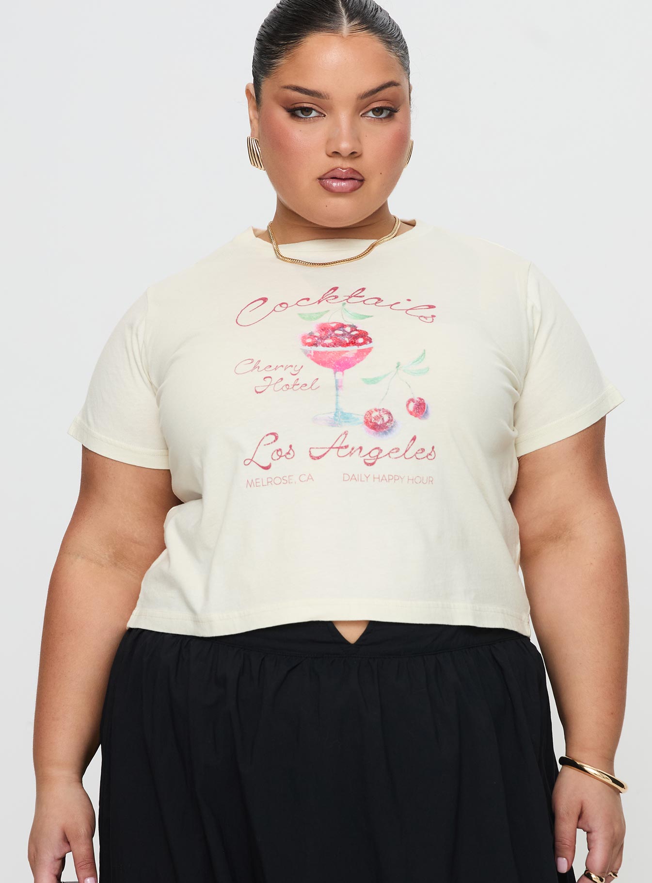 Cherry Cocktails Tee Cream Curve-Vipp Girl