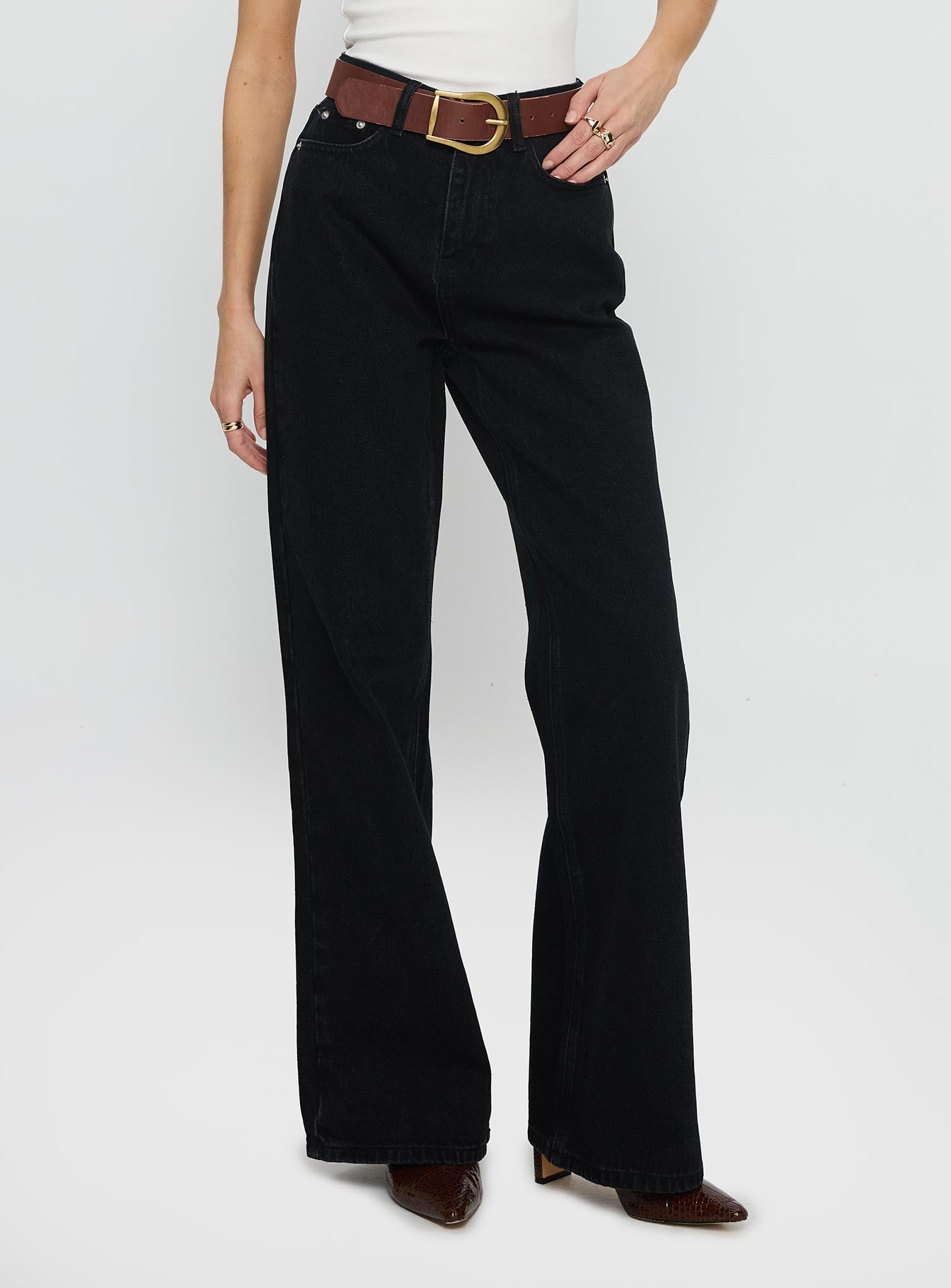 Maple Mid Rise Flare Washed Black-Vipp Girl