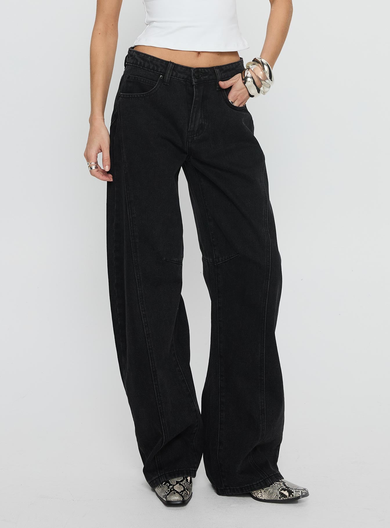 Lost Track Mid Rise Barrel Leg Jeans Washed Black-Vipp Girl