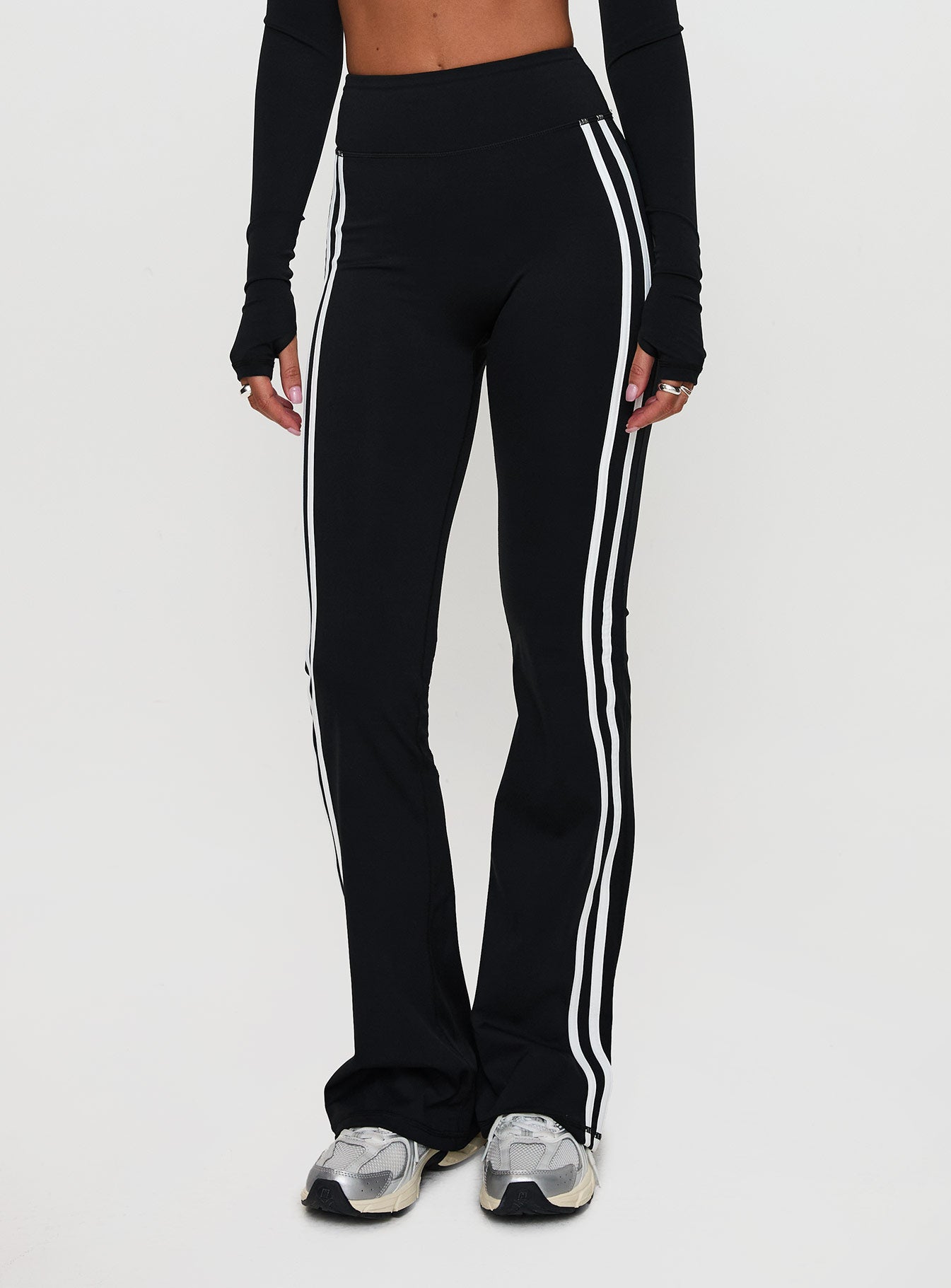 Fast Track Active Flare Pants Black-Vipp Girl