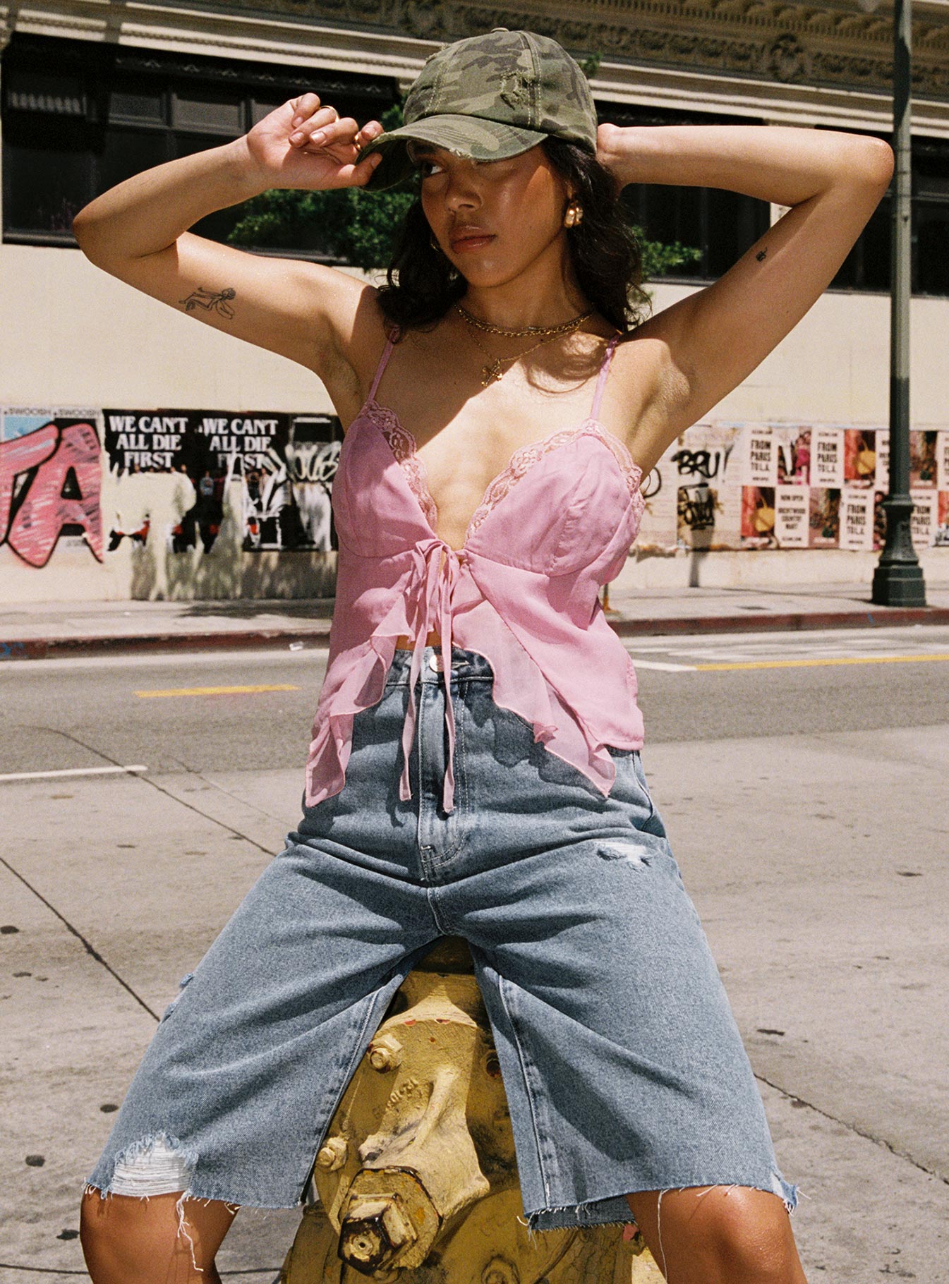 Lexfield Denim Shorts Light Wash-Vipp Girl