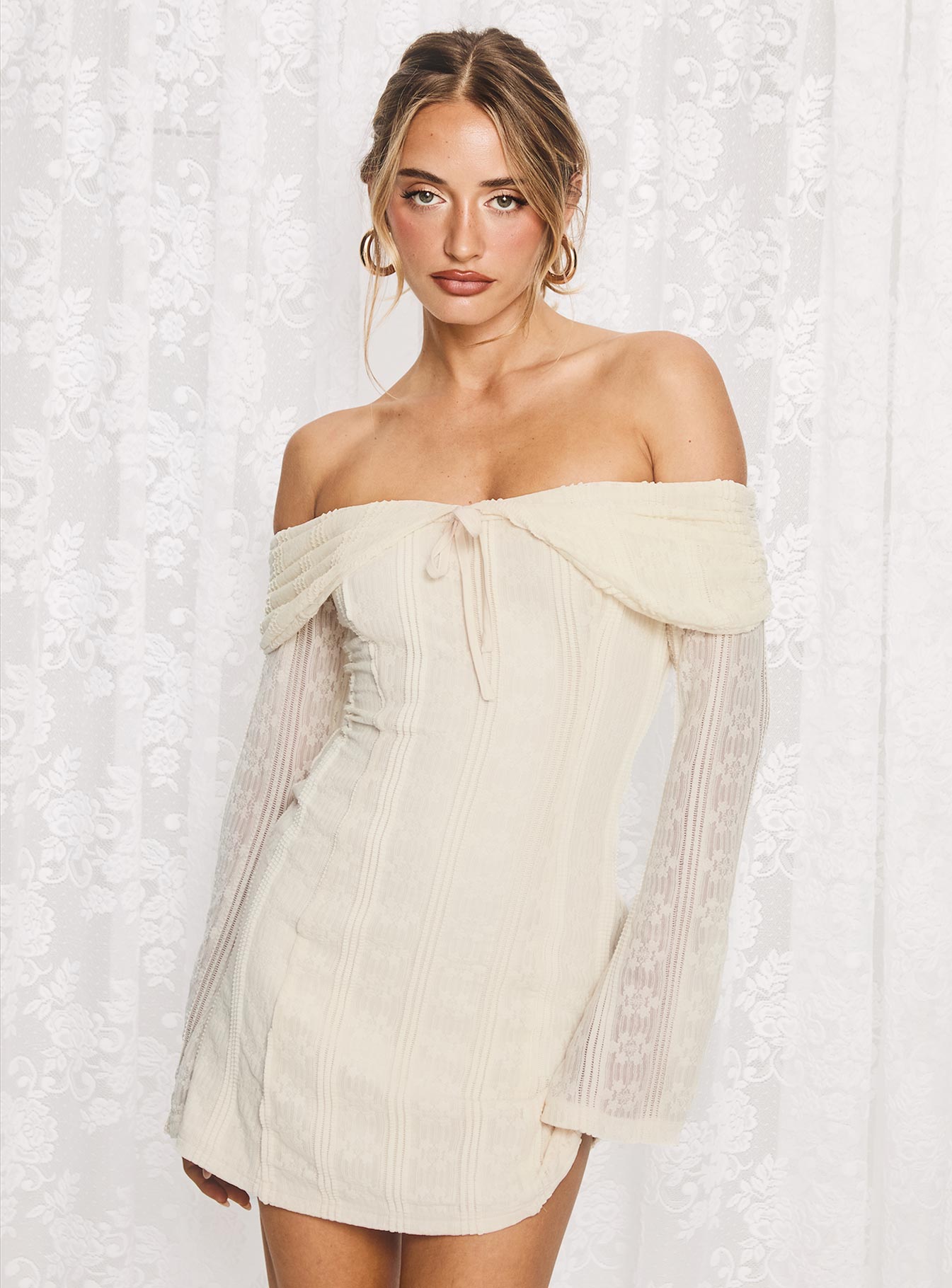 Colettie Long Sleeve Mini Dress Cream-Vipp Girl