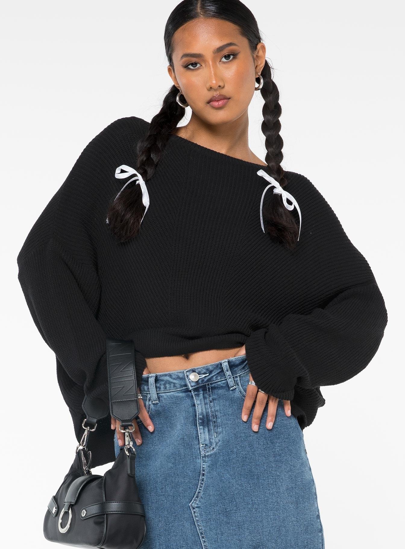 Eames Sweater Black-Vipp Girl