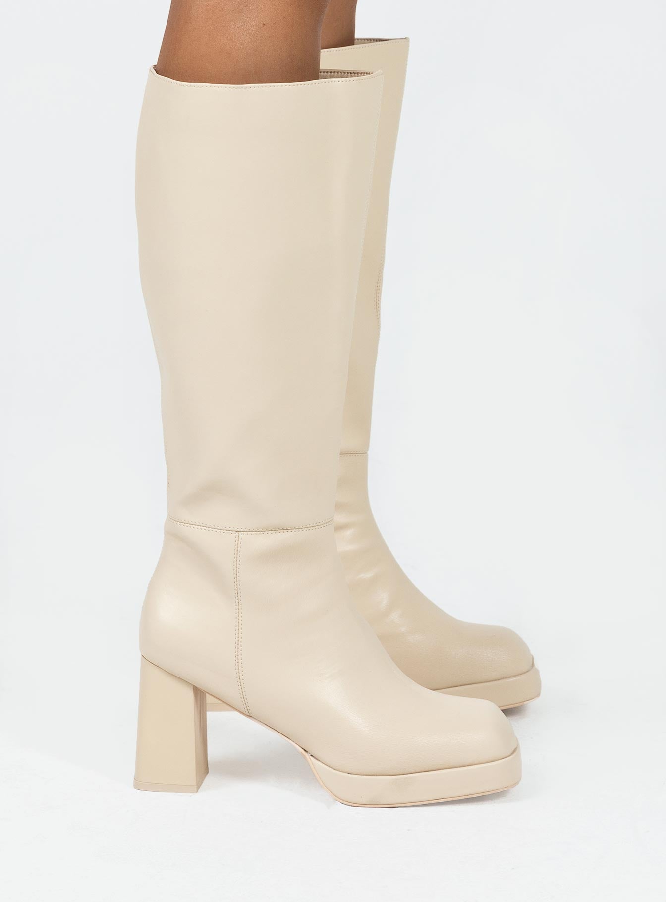 Danai Boots Cream-Vipp Girl