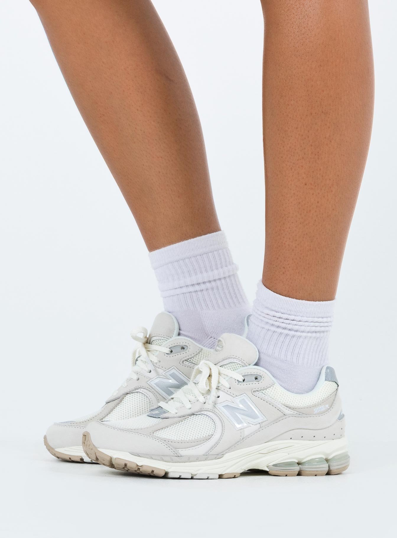 New Balance 2002 Beige-Vipp Girl