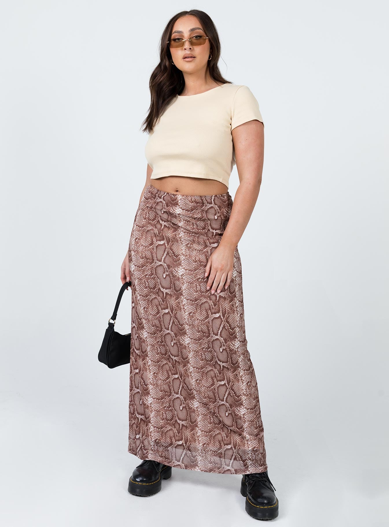 Classic Cropped Tee Beige Petite-Vipp Girl