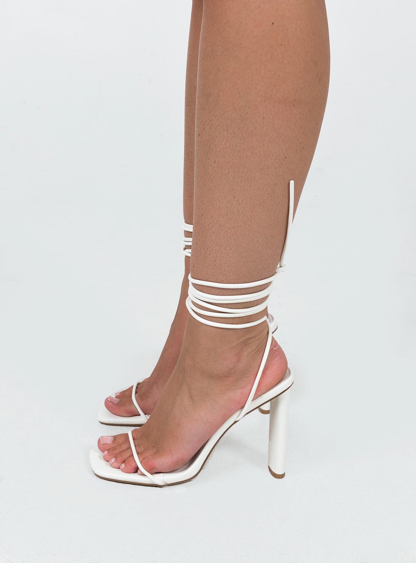Billini Page Heels White-Vipp Girl