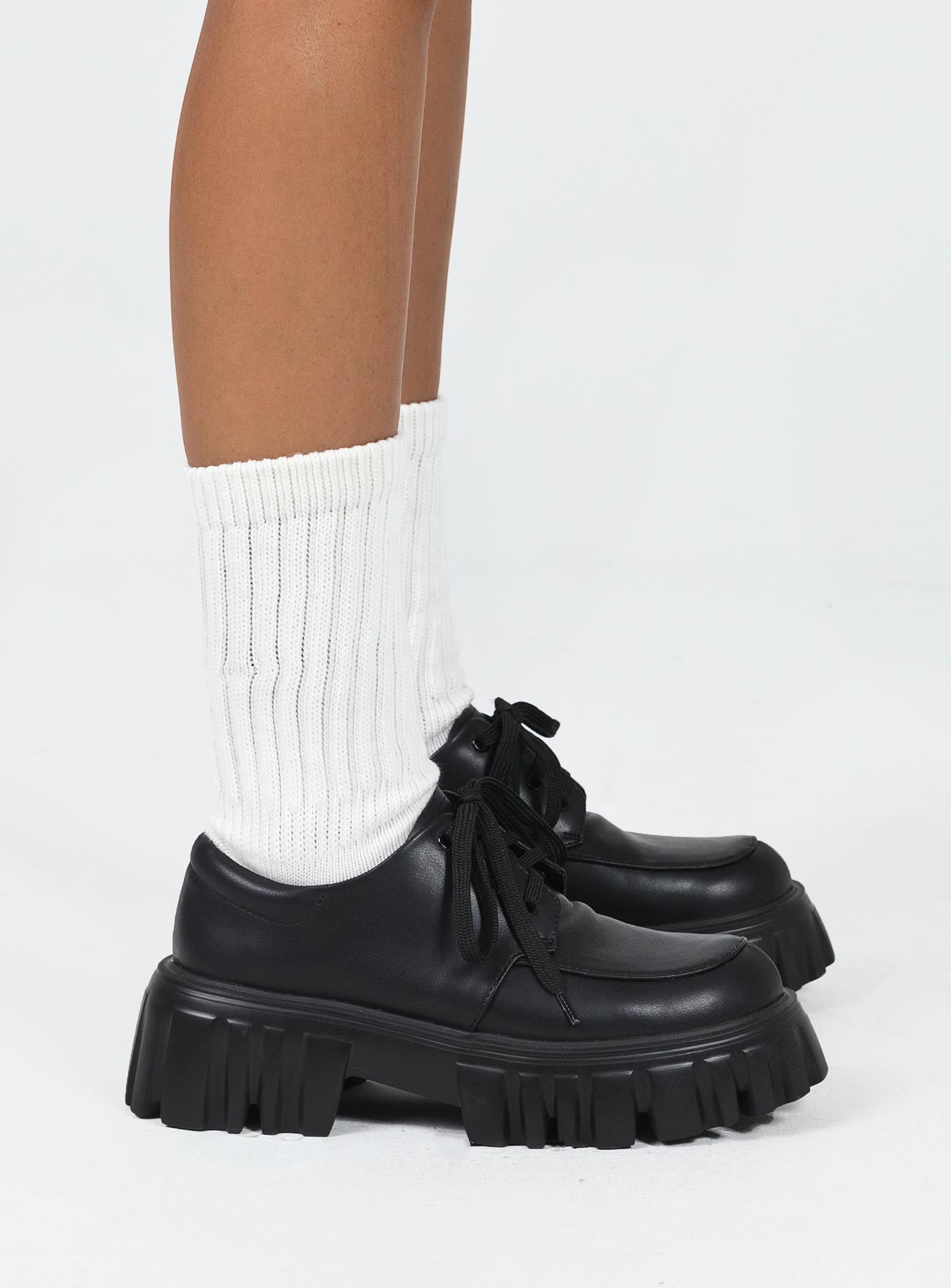 Melnick Flats Black-Vipp Girl