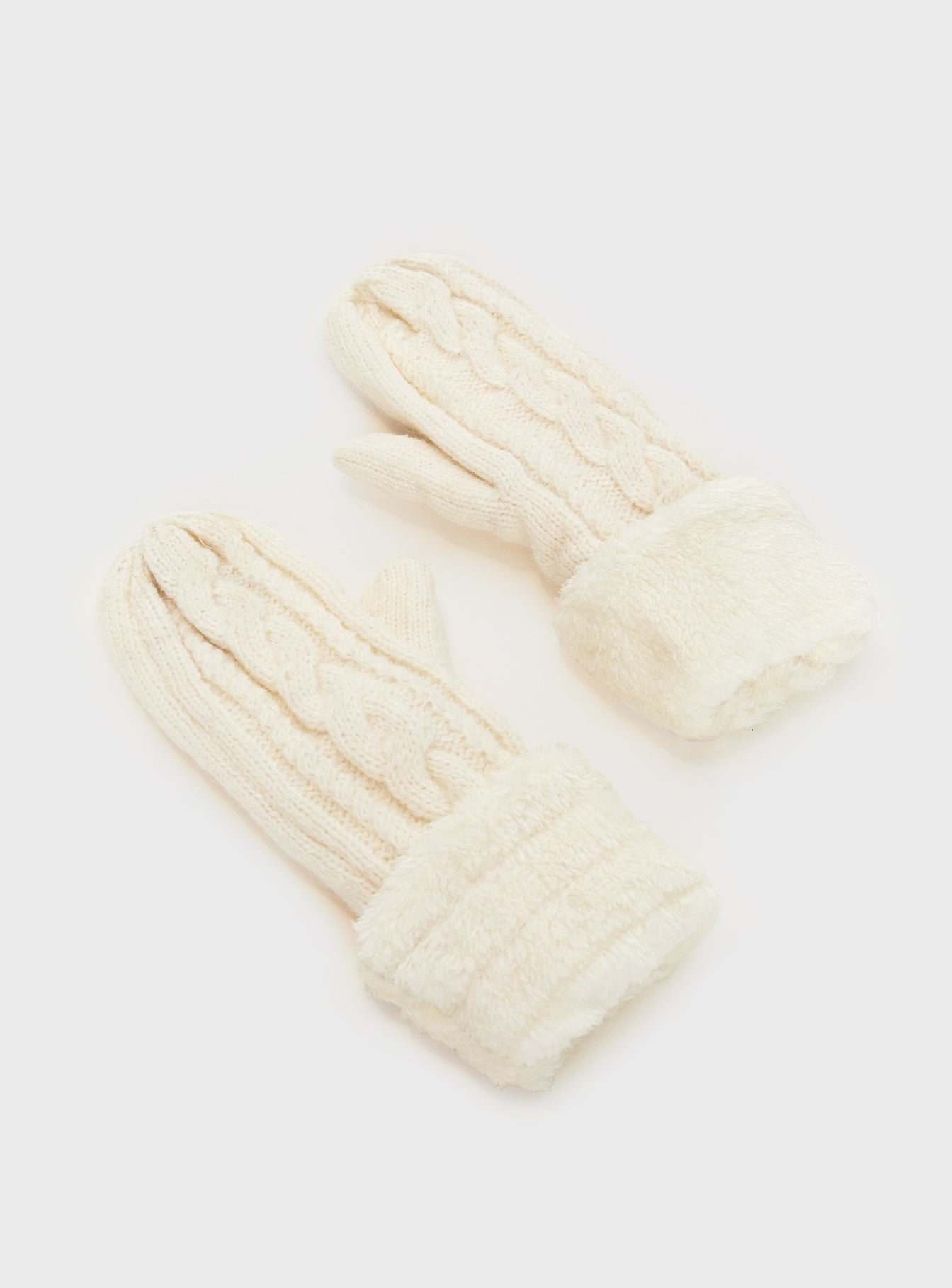 Charel Mittens White-Vipp Girl