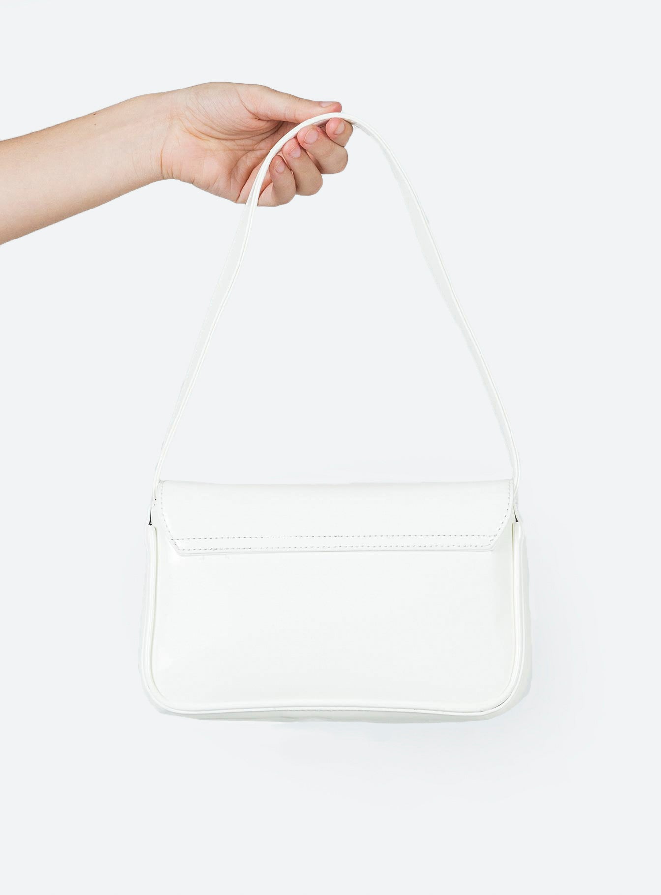 Caplan Bag White-Vipp Girl