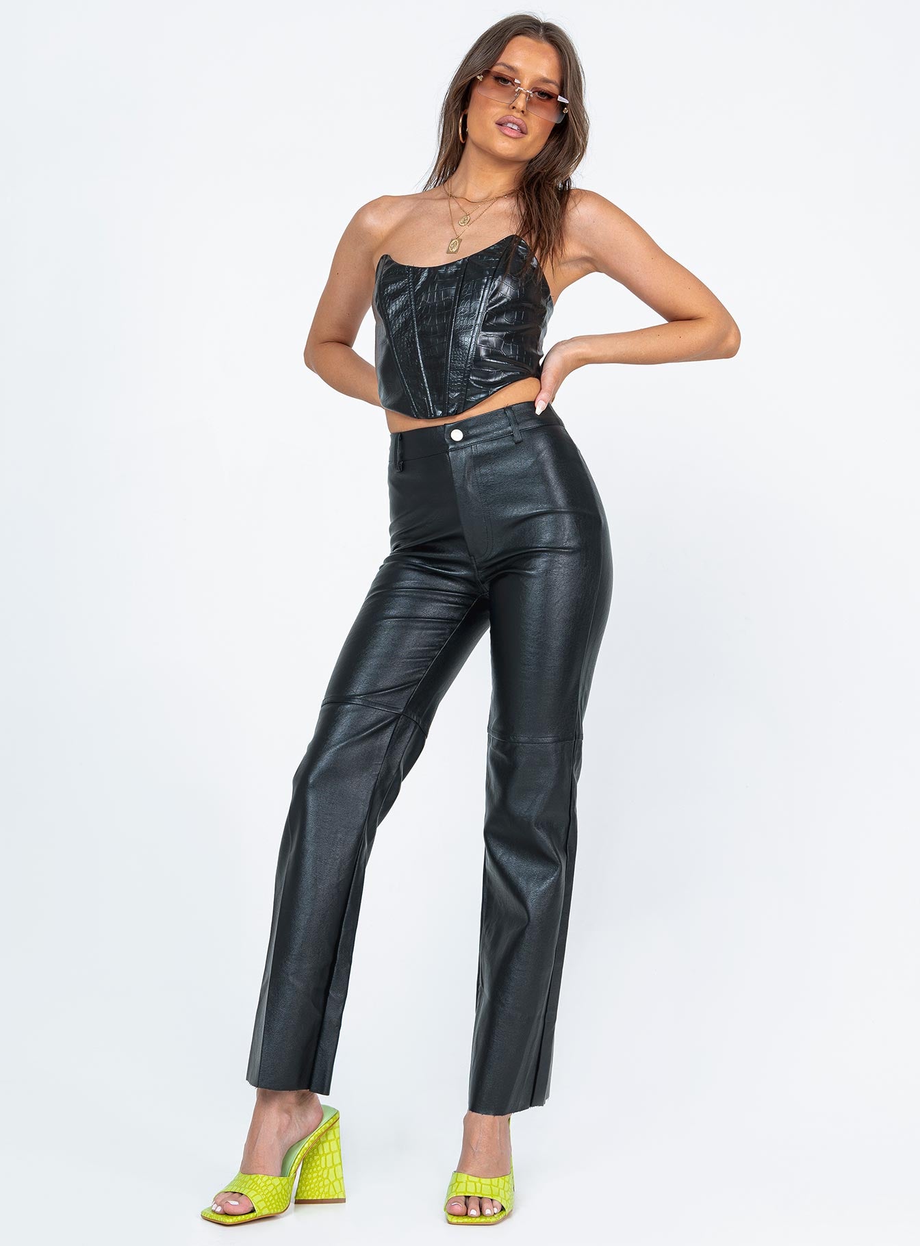Macey Pants Black Petite-Vipp Girl